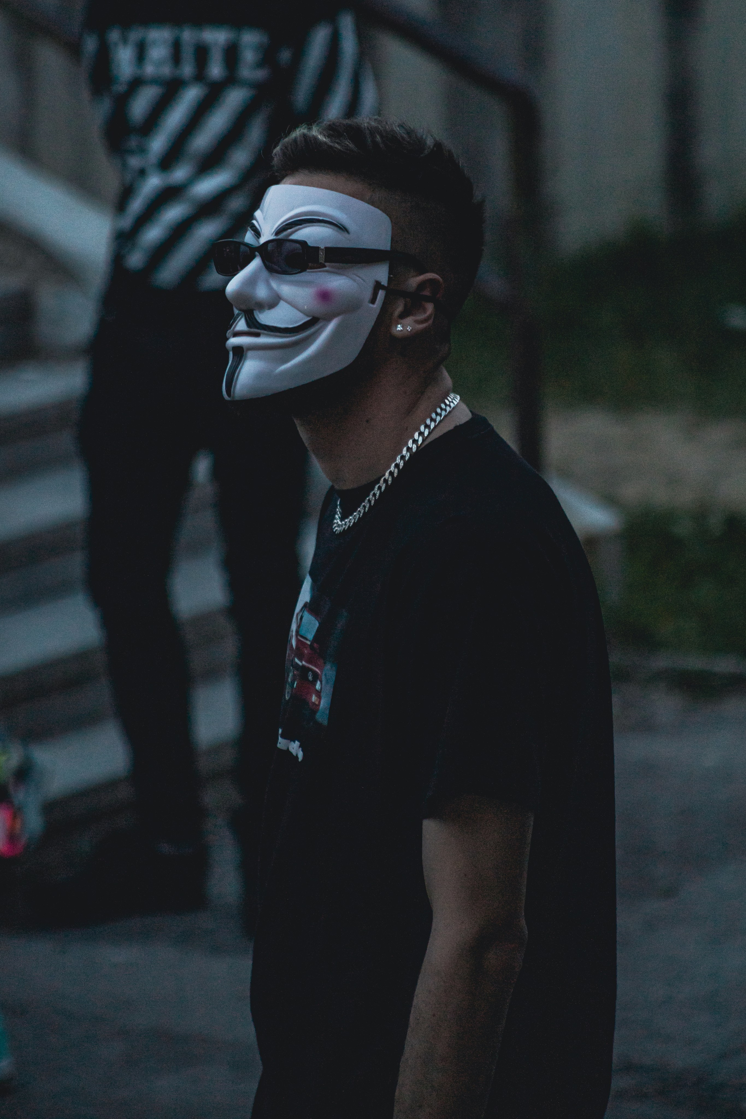 Igor Buzov — Intro