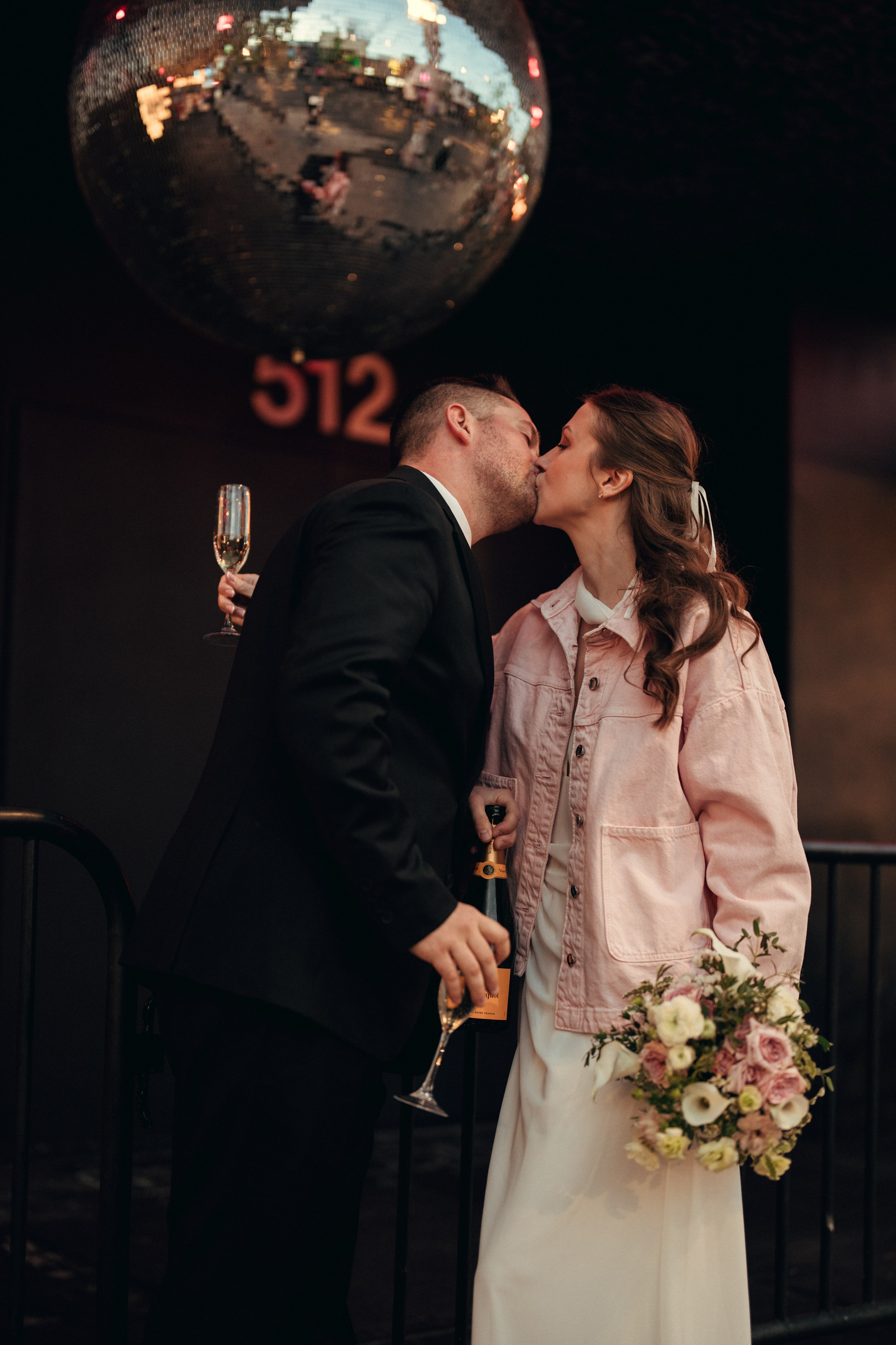 Corbin&Ivanna. Wedding & elopement photographer Viktoriya Kravtsov. Las Vegas