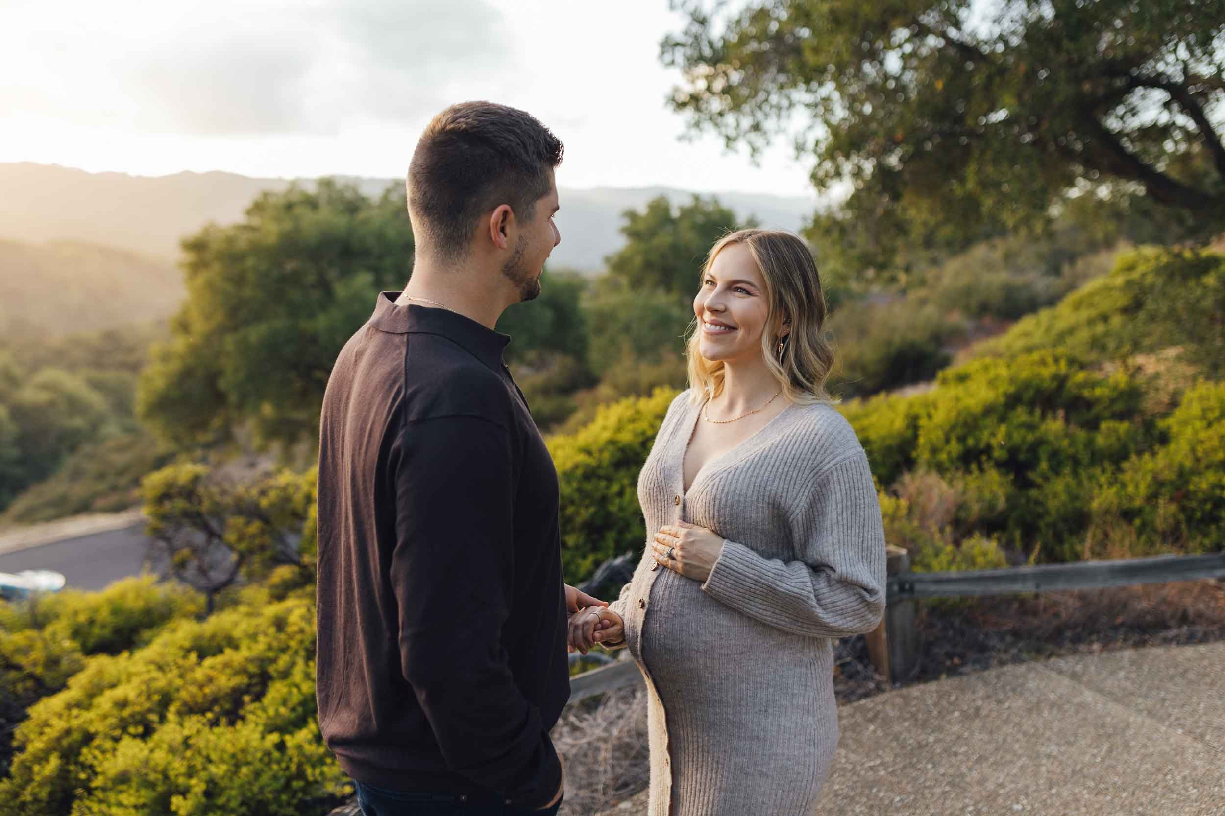 Foothill Nature Preserve Maternity & Family Photographer | Palo Alto, CA. Maternity, newborn photographer in the Bay Area|Iryna Rakivnenko