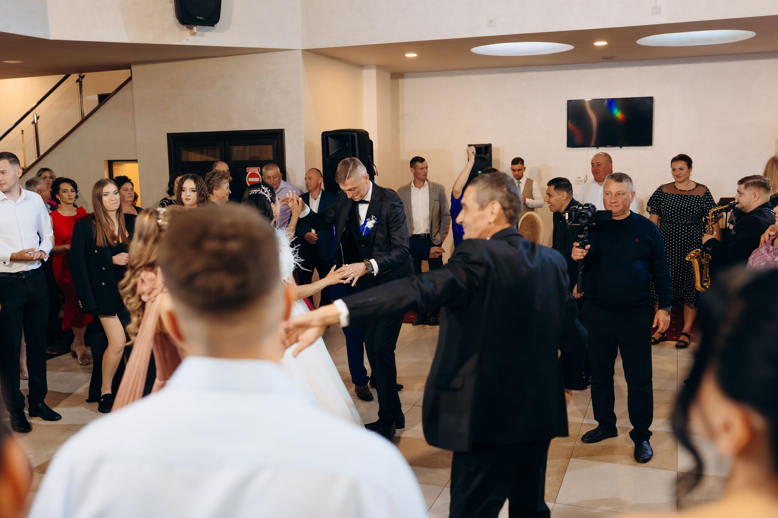 Loredana & Emilian – Ziua Nunții | Videografie - fotografie Botez Suceava, Iași, Botoșani. Servicii foto-video profesionale, pentru momente de neuitat