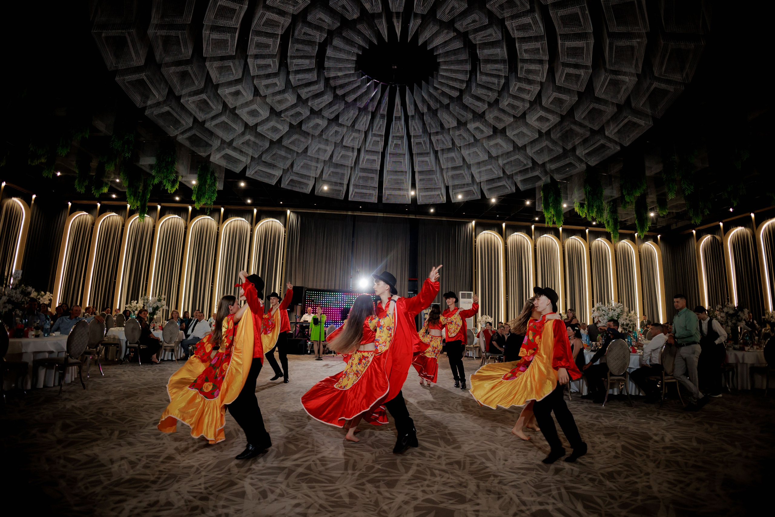 Nunta Nicoleta & Răzvan | Fotografie & Videografie Profesională. Servicii foto-video profesionale, pentru momente de neuitat