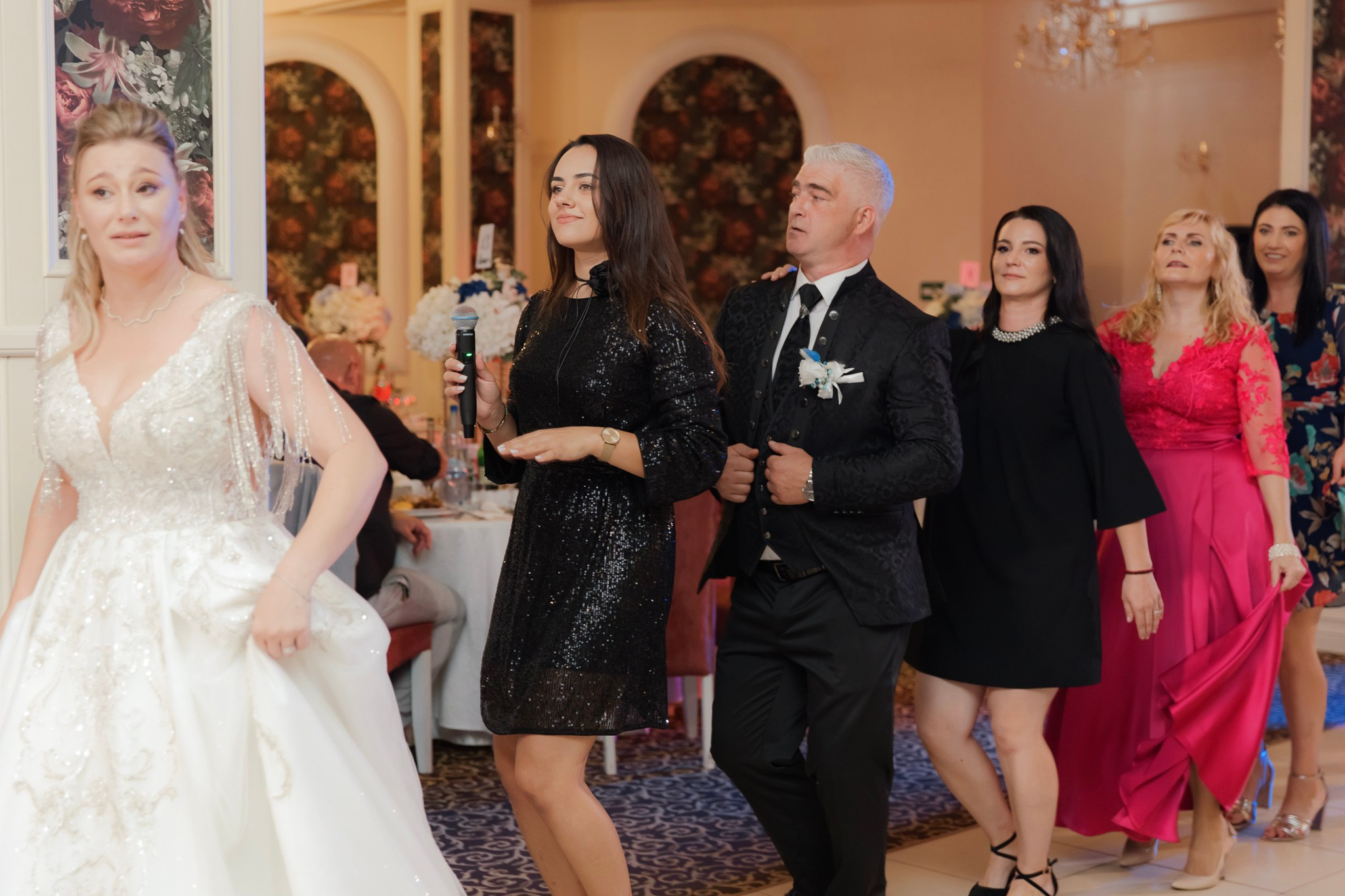 Mihai & Oana. Servicii foto-video profesionale, pentru momente de neuitat