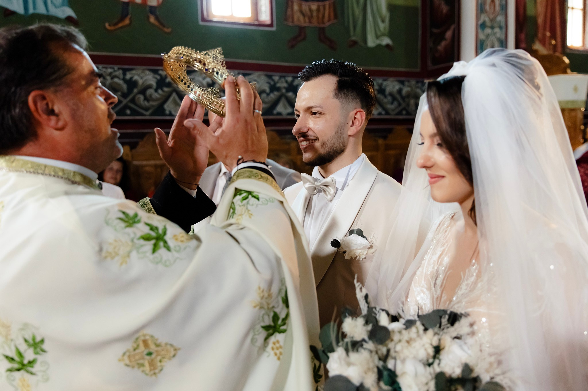 Ioana & Ionuț | Nuntă de poveste la Păstrăvăria Poiana din Mălini județul Suceava. Servicii foto-video profesionale, pentru momente de neuitat