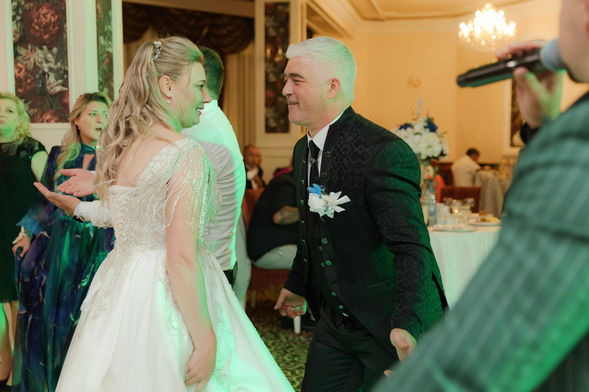 Mihai & Oana. Servicii foto-video profesionale, pentru momente de neuitat