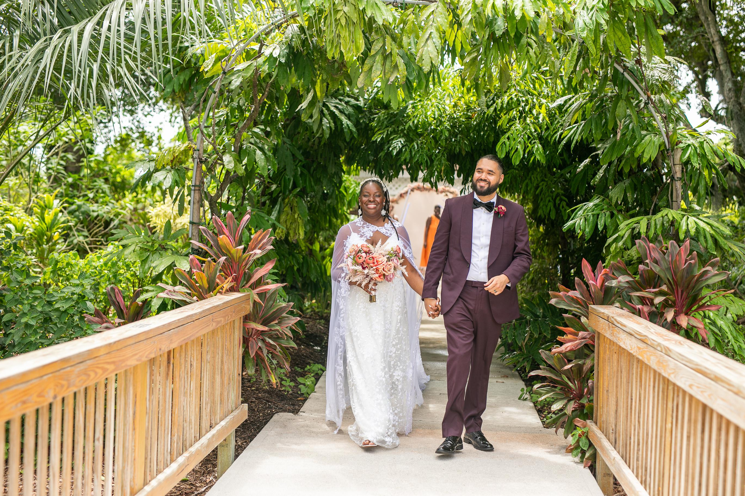 Wedding in Mounts Botanical Garden. Lana Photography — Wedding & Family Photographer in Florida & Beyond