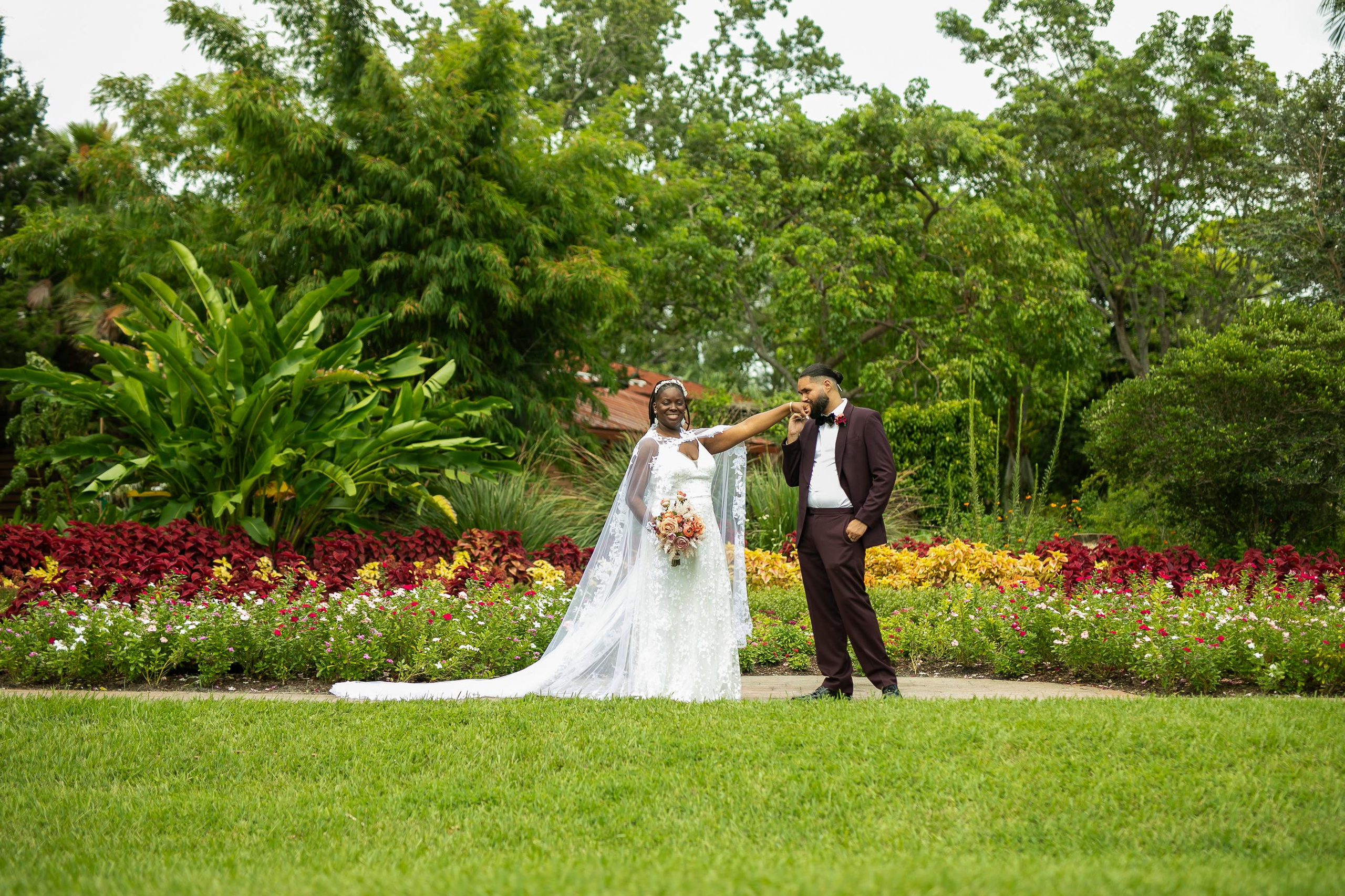 Wedding in Mounts Botanical Garden. Lana Photography — Wedding & Family Photographer in Florida & Beyond