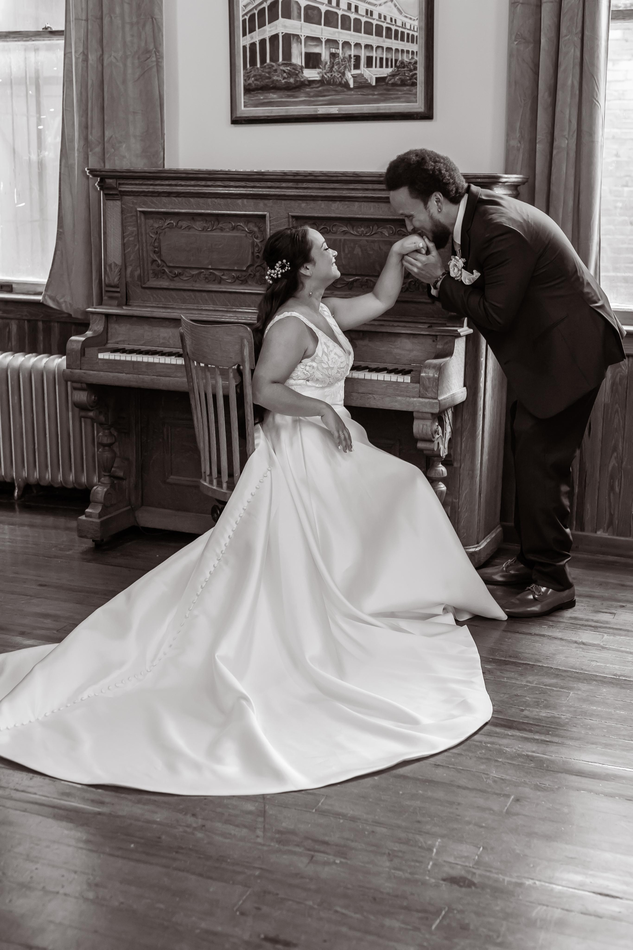 Old movie style wedding. Lana Photography — Wedding & Family Photographer in Florida & Beyond