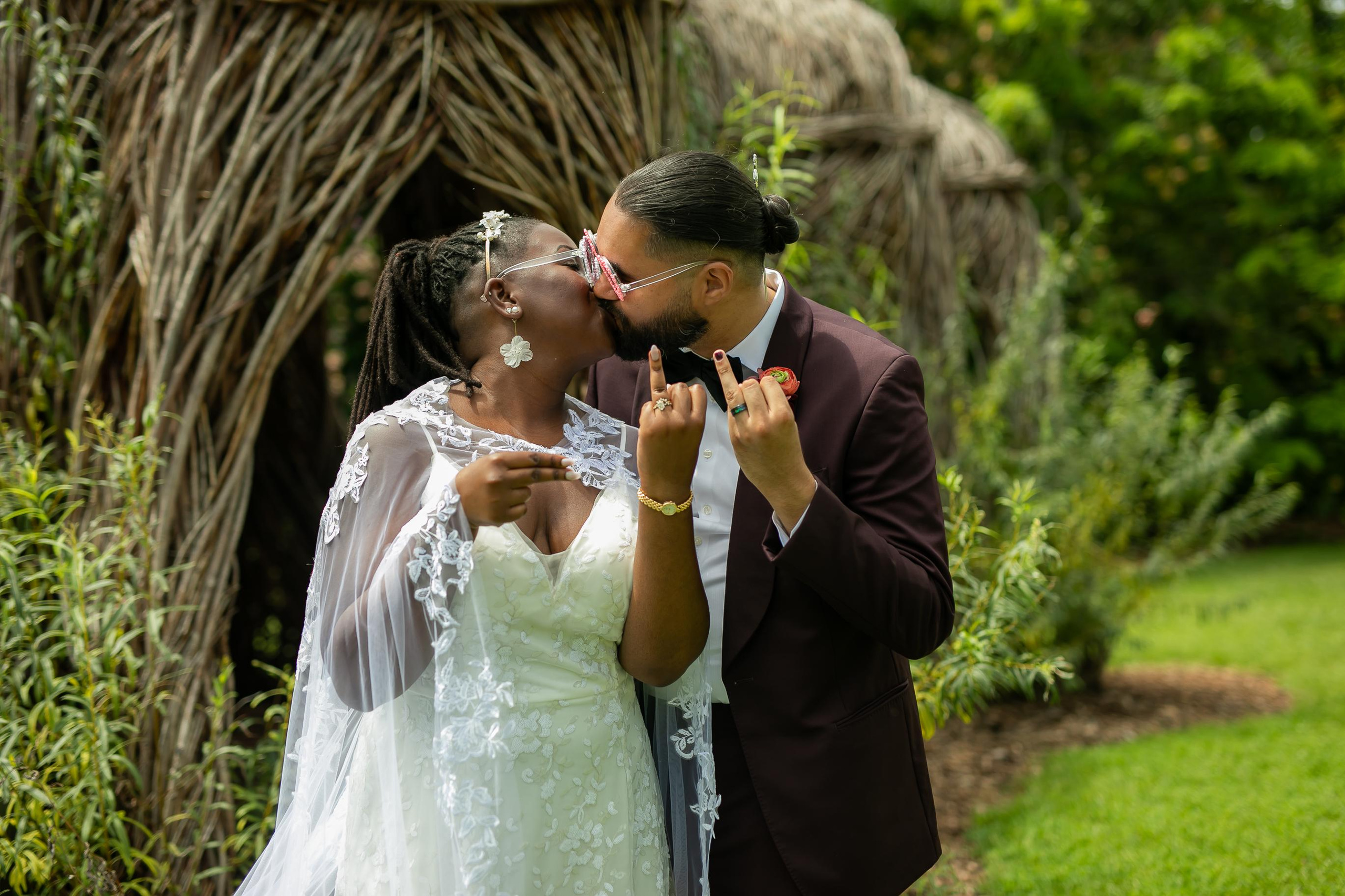 Wedding in Mounts Botanical Garden. Lana Photography — Wedding & Family Photographer in Florida & Beyond