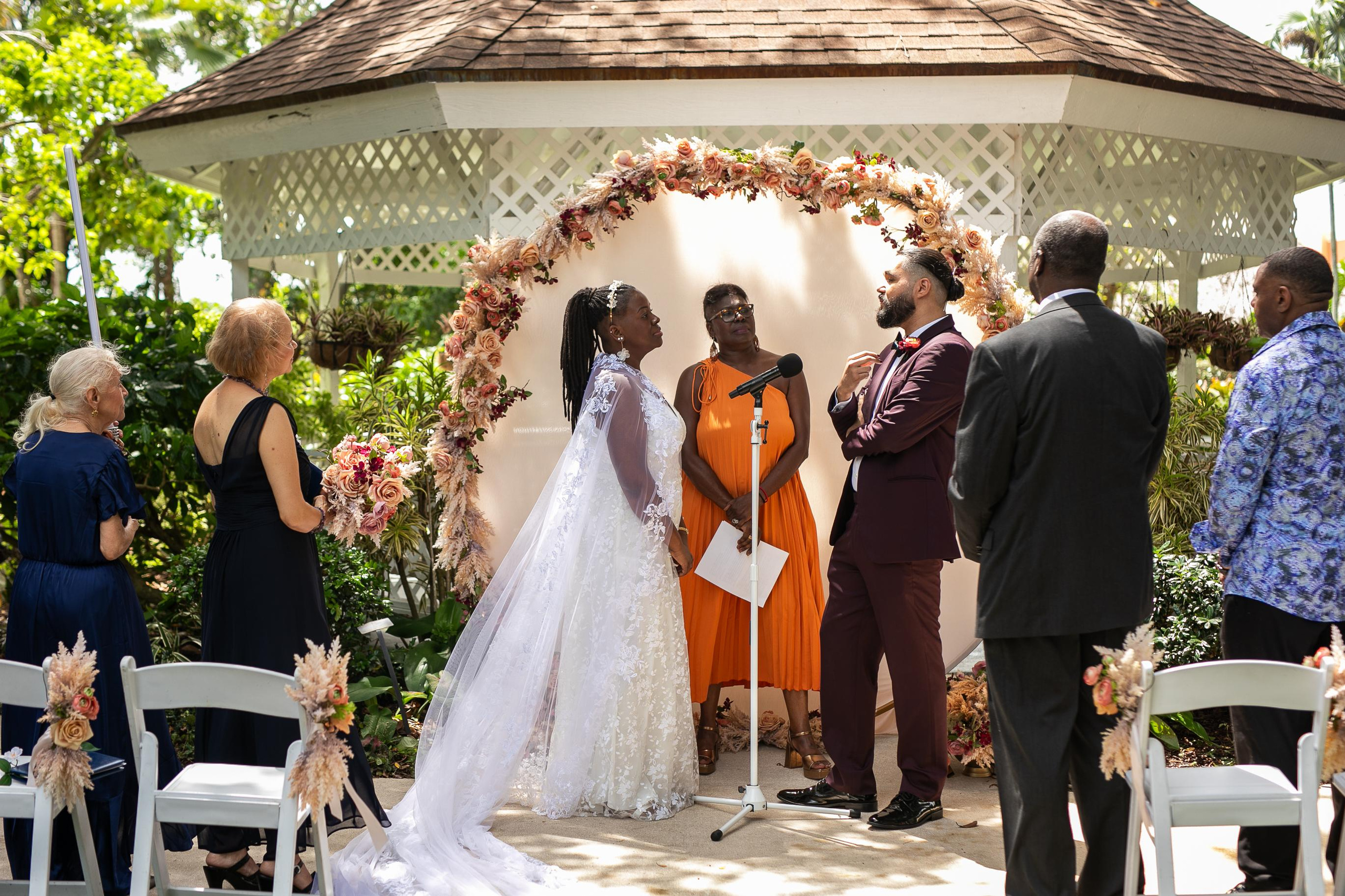 Wedding in Mounts Botanical Garden. Lana Photography — Wedding & Family Photographer in Florida & Beyond