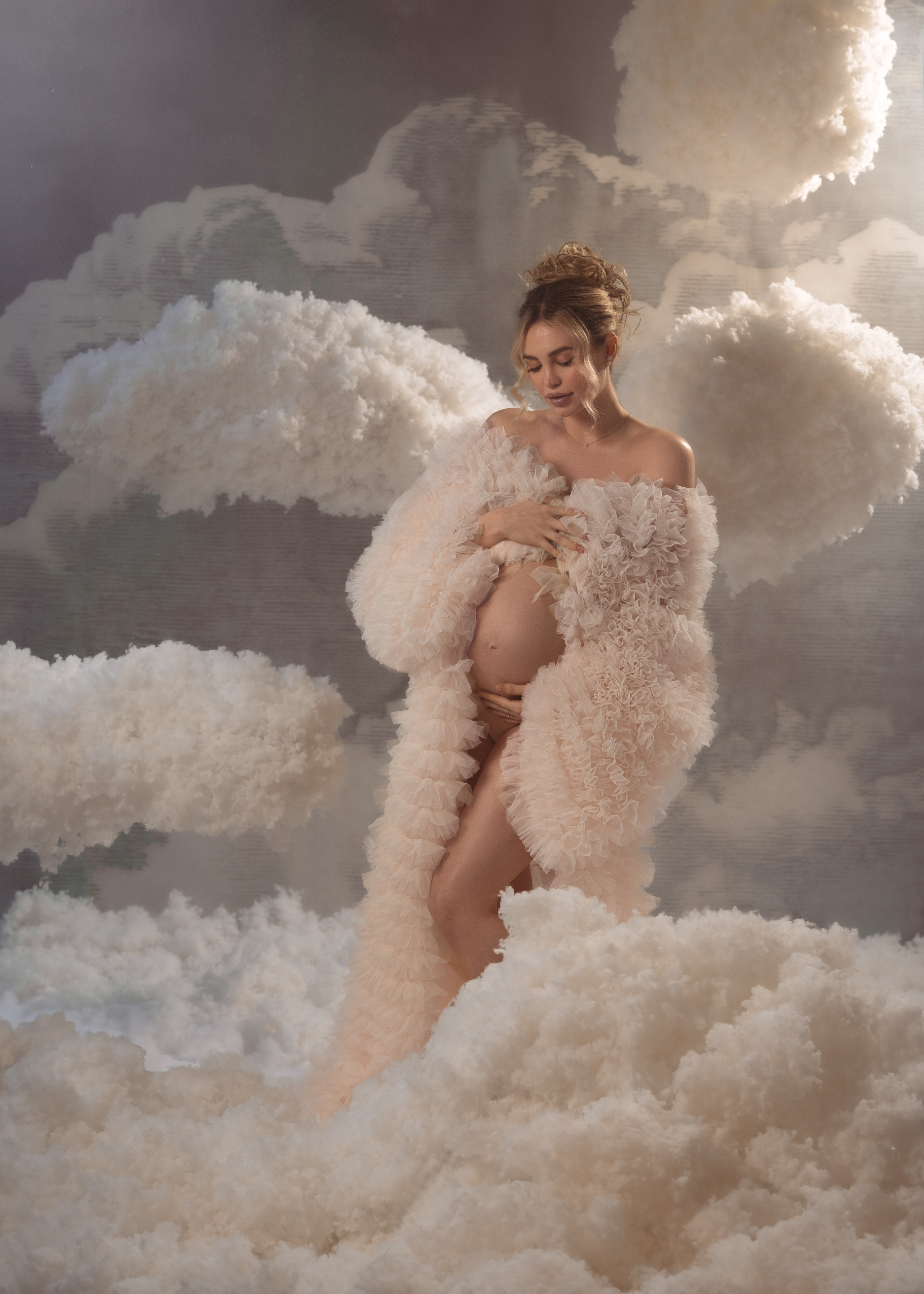 Babybauch Fotoshooting. Anna, Fotografin aus Wien, Österreich. Ich fotografiere in folgenden Genres: Babybauch-, Familien-, Mode- und Weihnachtsfotografie