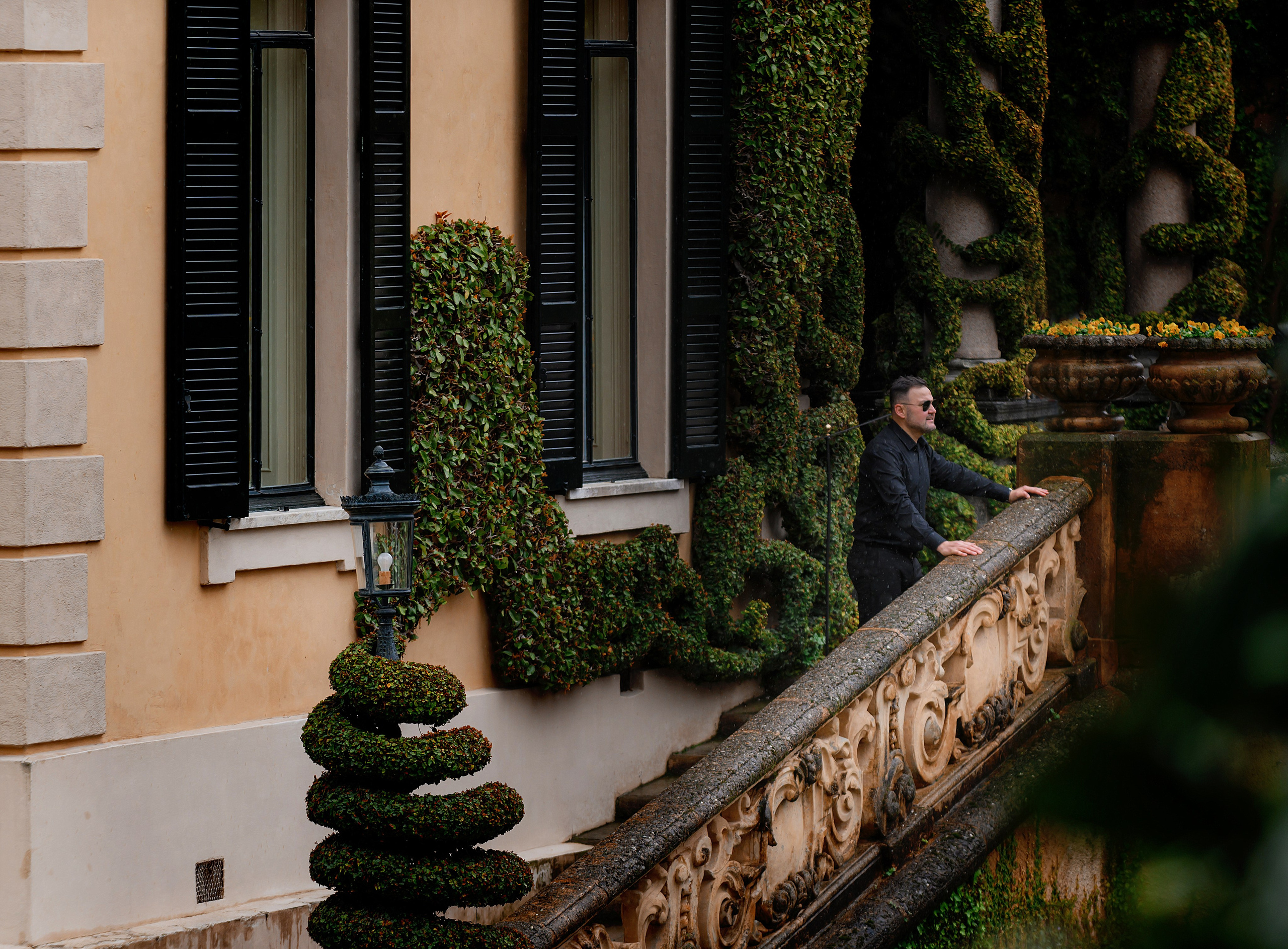 Como Evghenii. Wedding photographer from Moldova Alexey Chipchiu