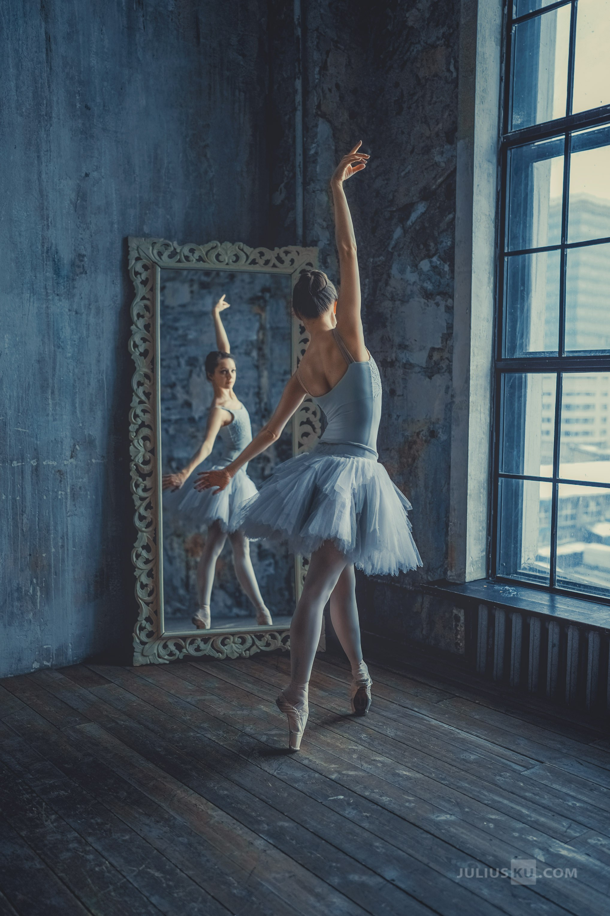 Creative / Fantasy. Main