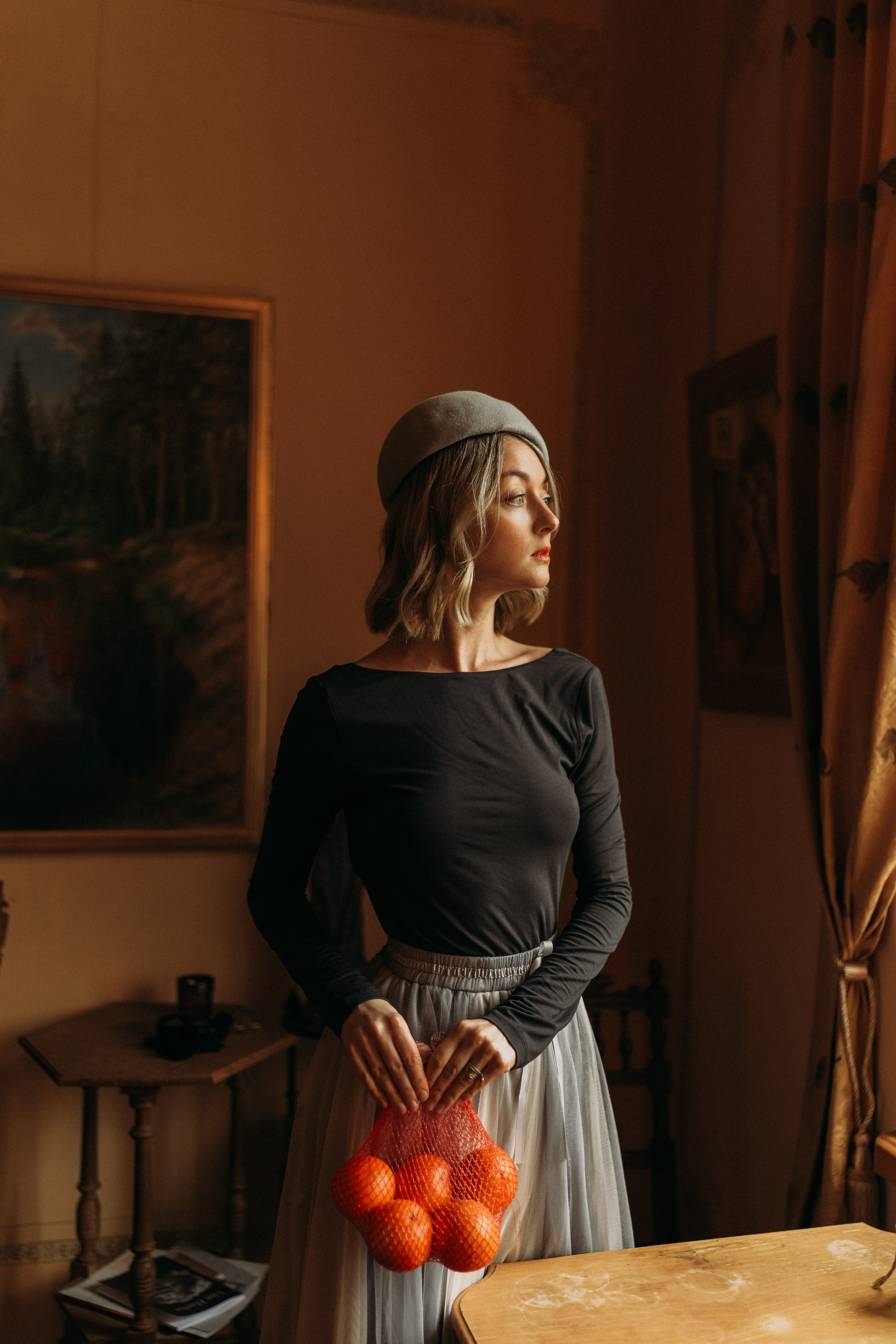 Woman phoshoot. Wedding and potrait photographer in Helsinki Vickan O