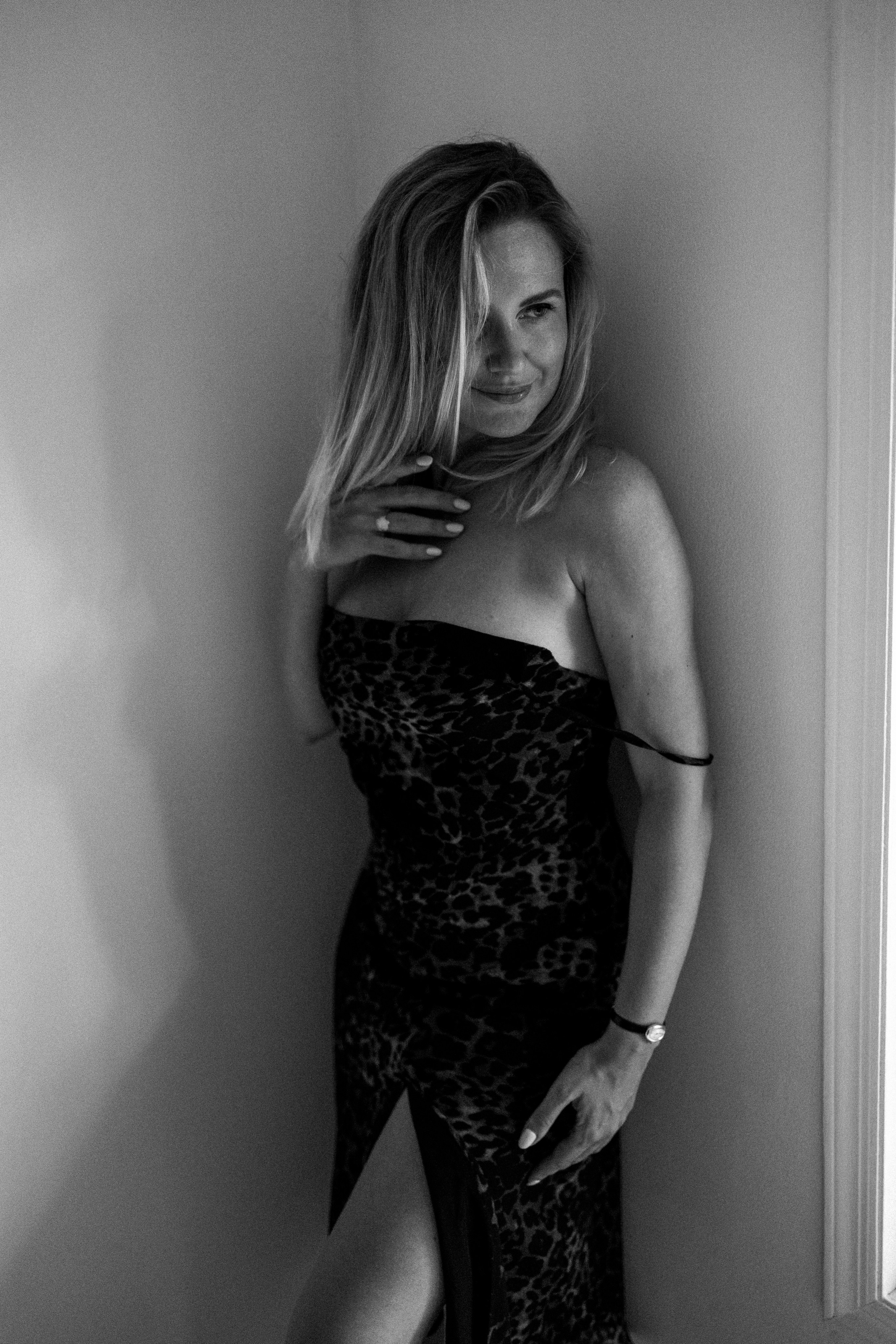 O. Rawnoir- Portrait photography by Daria Paliy.Timeless black&white portraits of women in NYC area