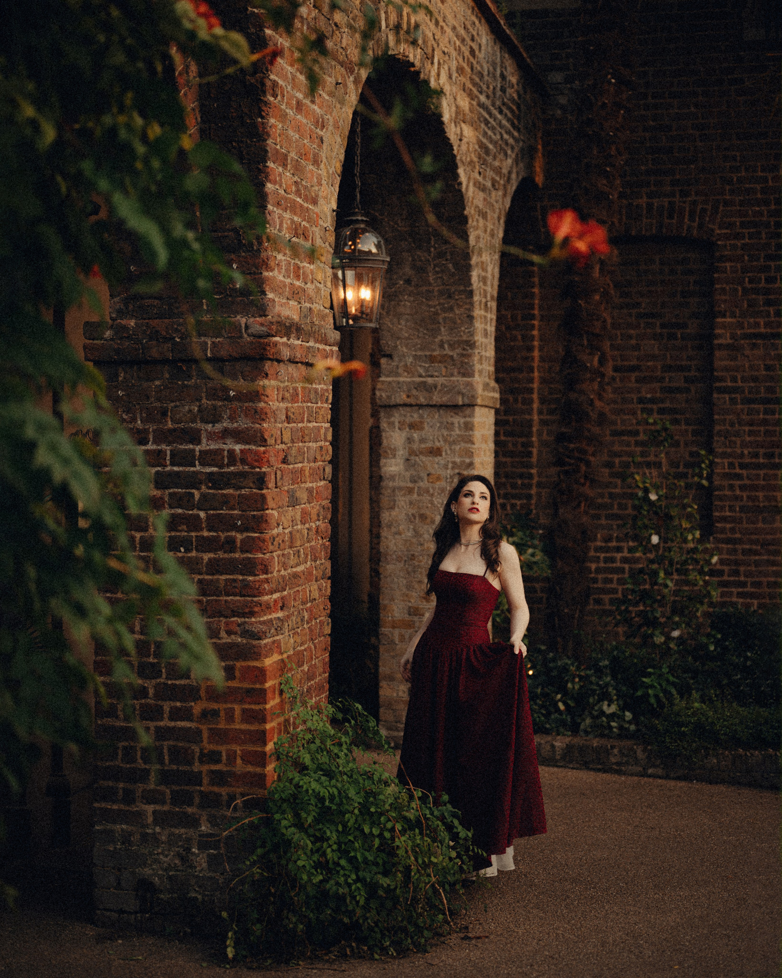 Autumn Vintage Photoshoot in London Kensington. Moth & Moss Photography