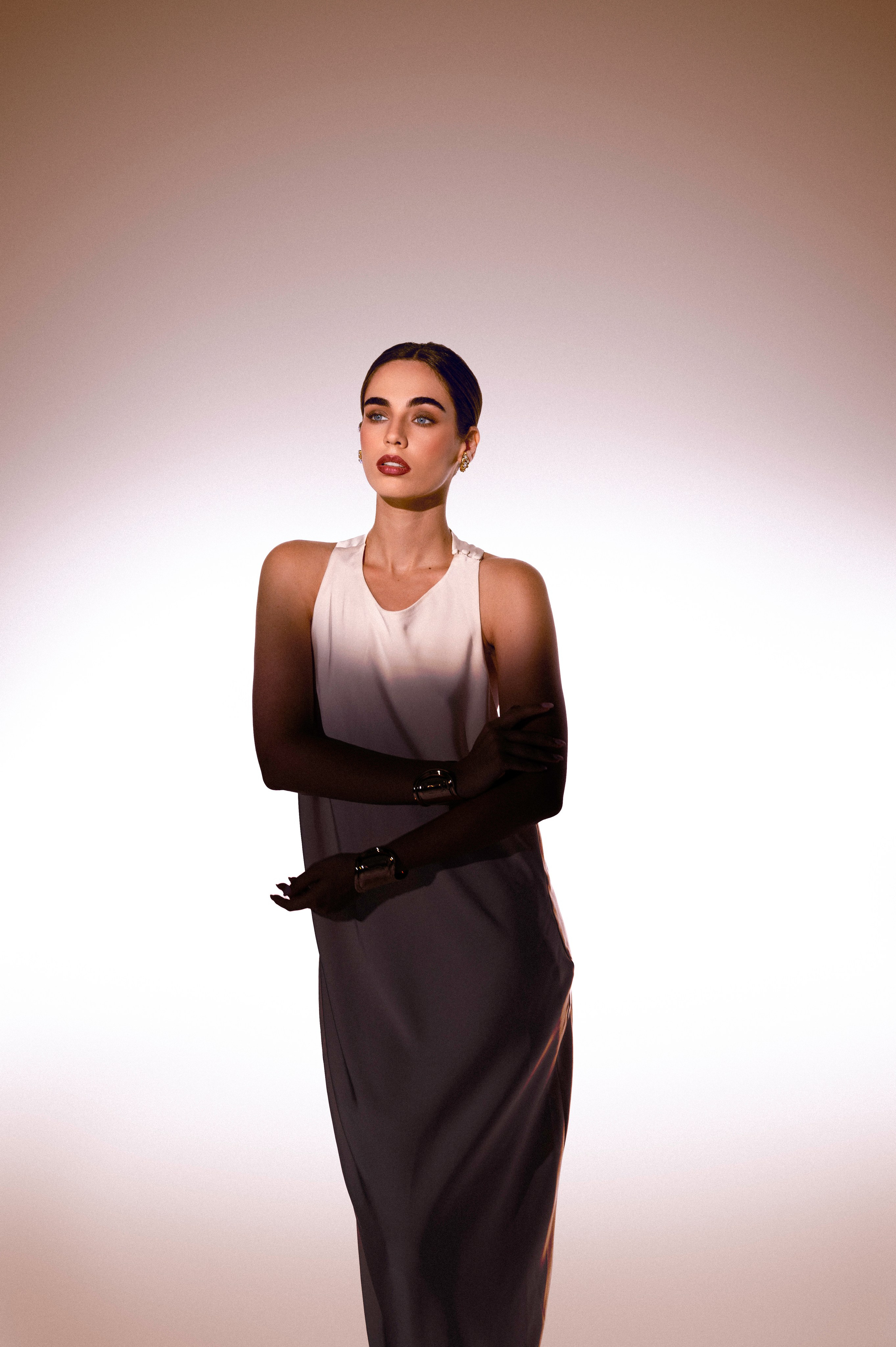 Editorial. Versoluna