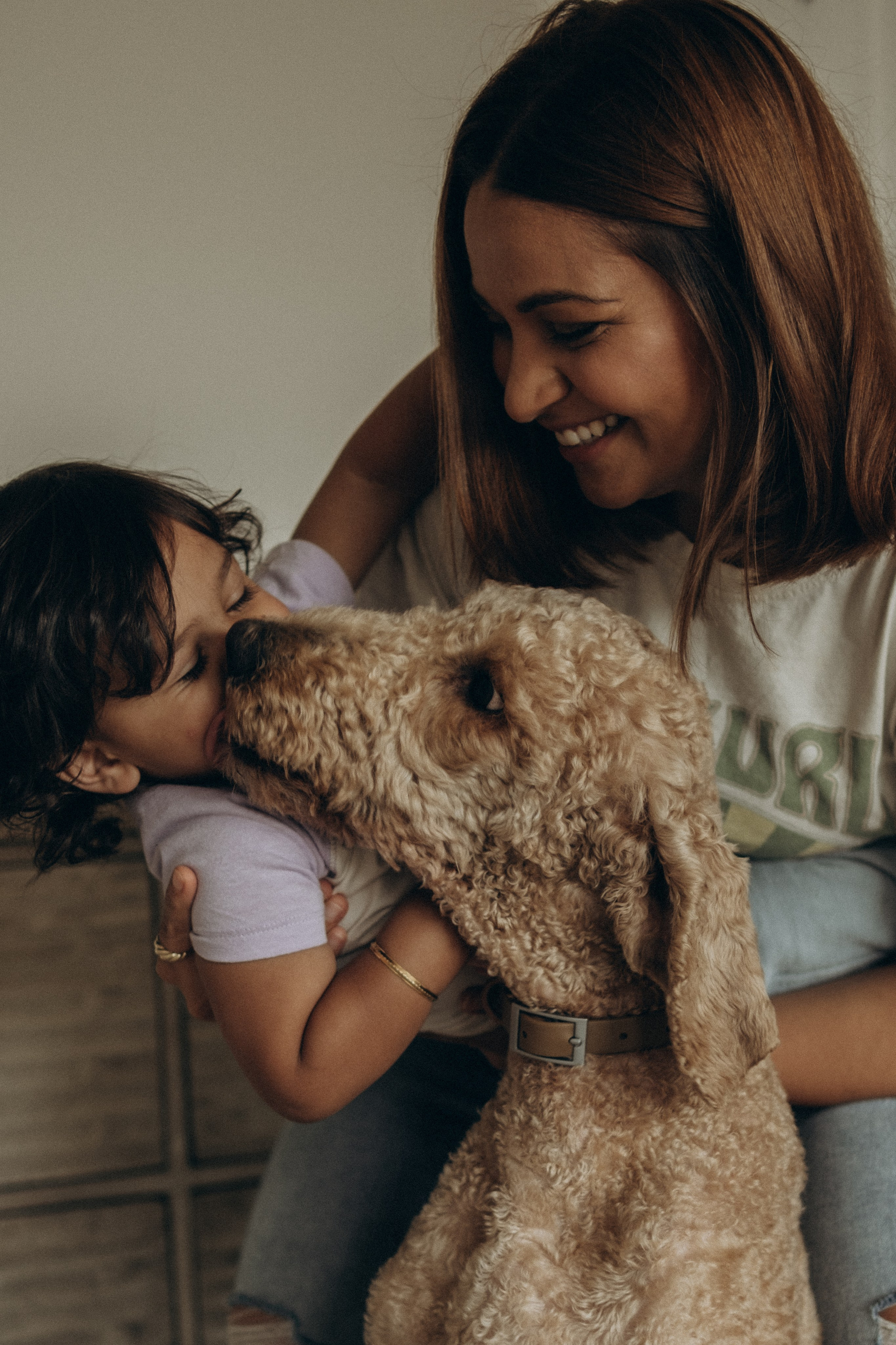 Home Story. Lens Captures Life