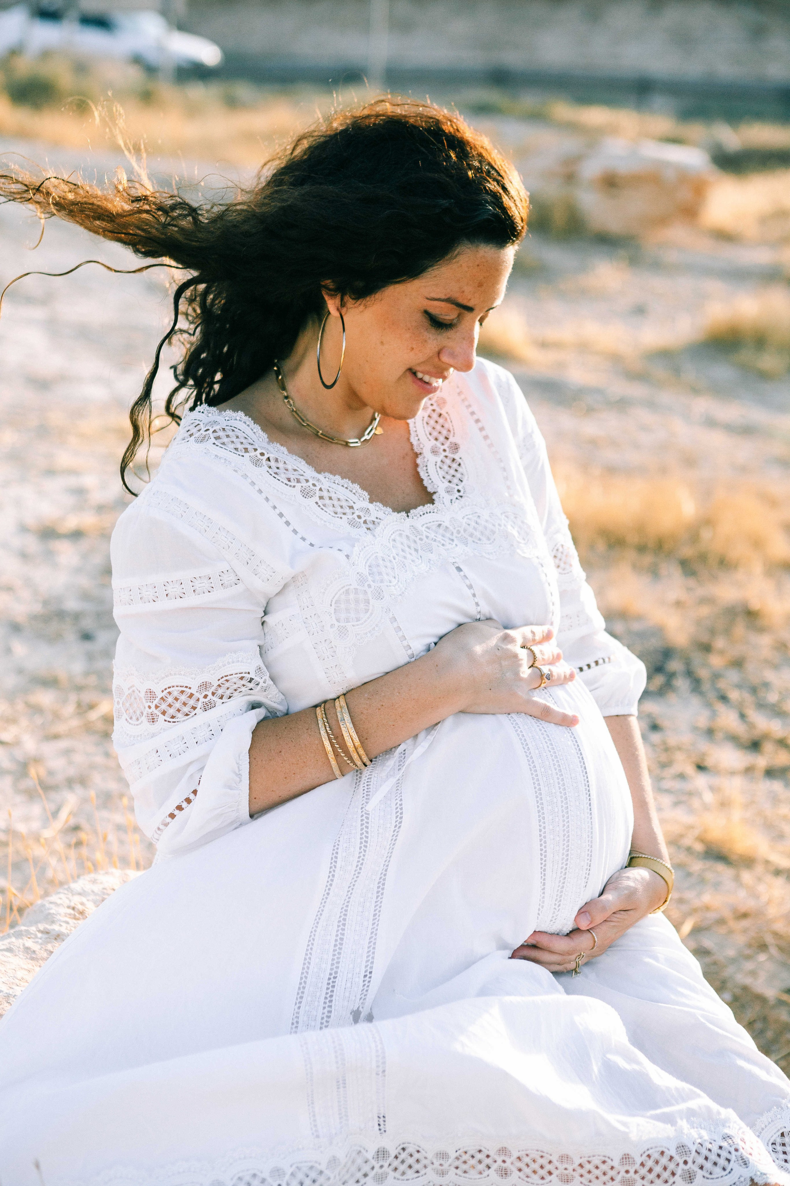 PREGNANT PHOTOSESSION IN THE DESERT. PHOTOGRAPHER IN ISRAEL
