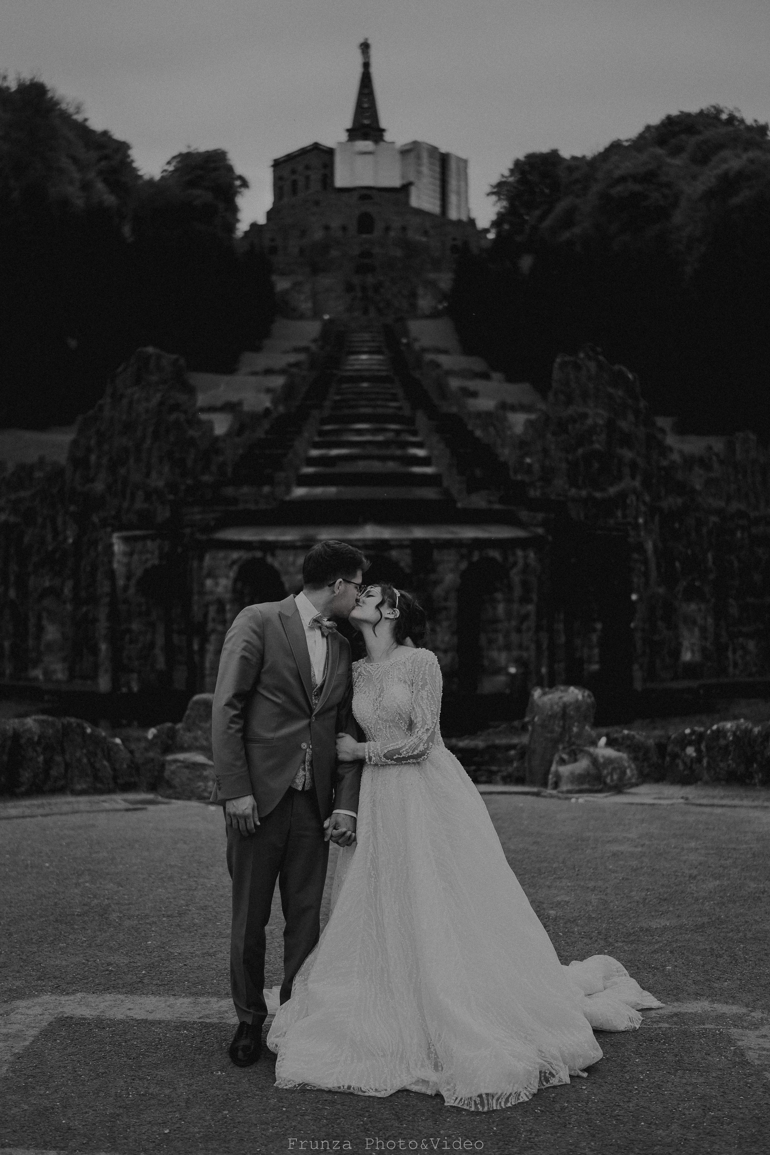 Diana & Cristian / Trash the dress. Foto / Video nunta Deva, Hunedoara