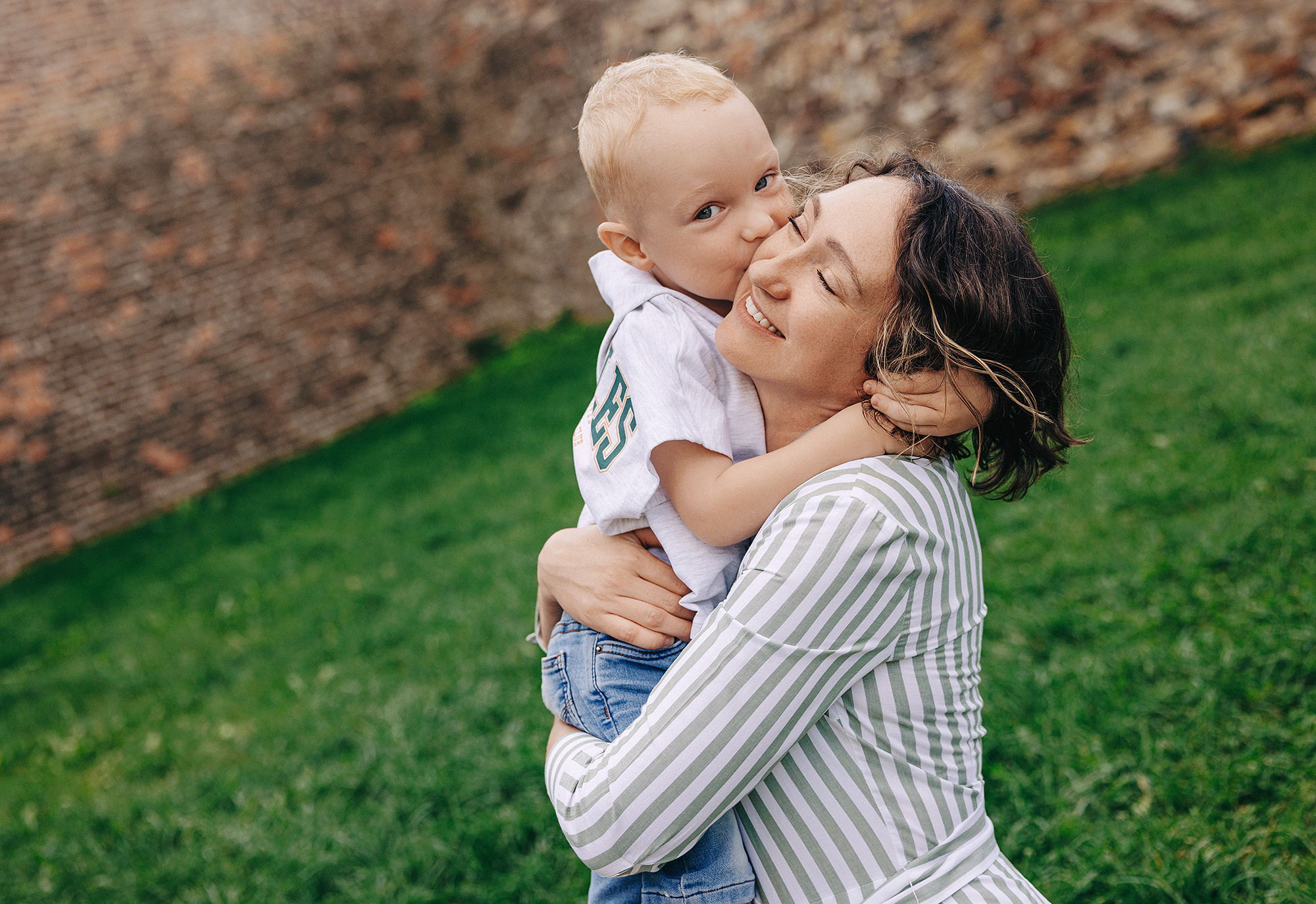Таня, Андрей и Паша на прогулке. Семейный и свадебный фотограф в Праге Наталья Федори