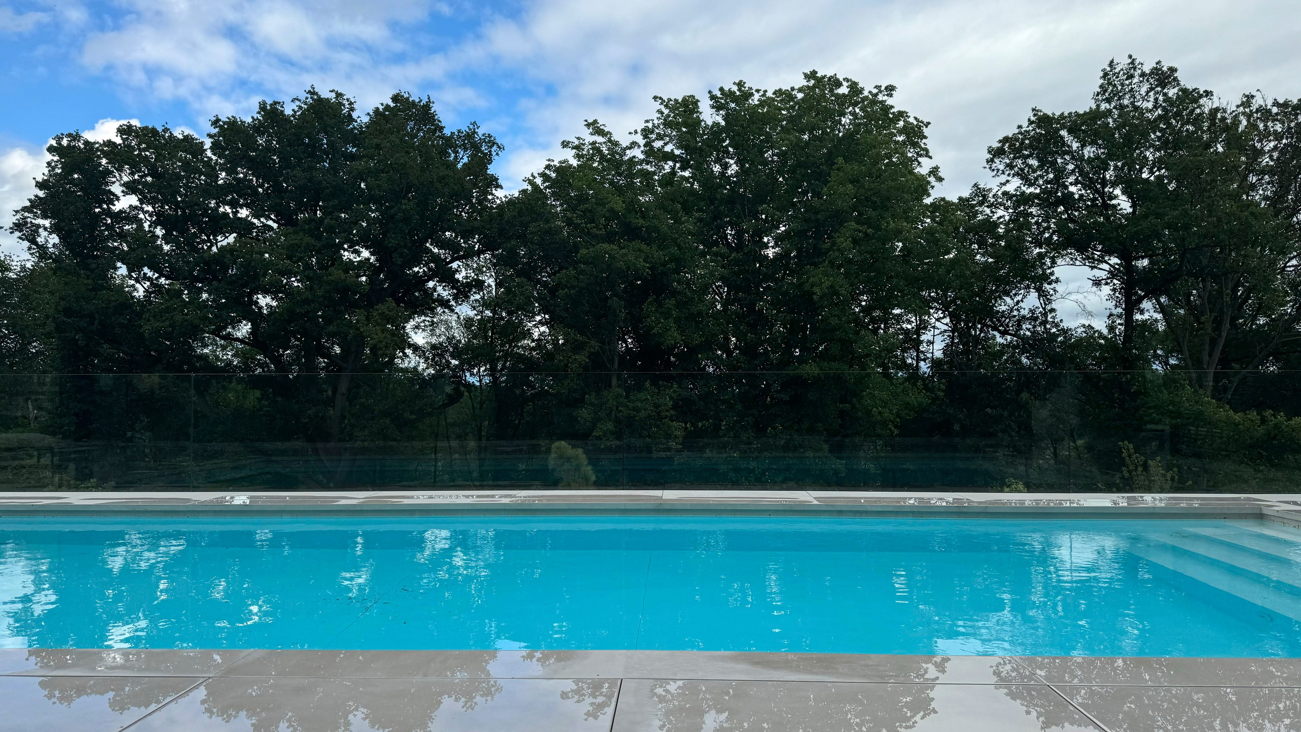 Architekt Praha - Navrhujeme luxusní domy. Špičková moderní architektura. architektonické studio Praha. Architekti rodinných domů | Architektonické studio Praha. Zahradní architekt. Bytový Architekt a Návrhy interiérů. Architekt rodinných domů. Luxury villa. Nejlepší Vily. Luxury vila.