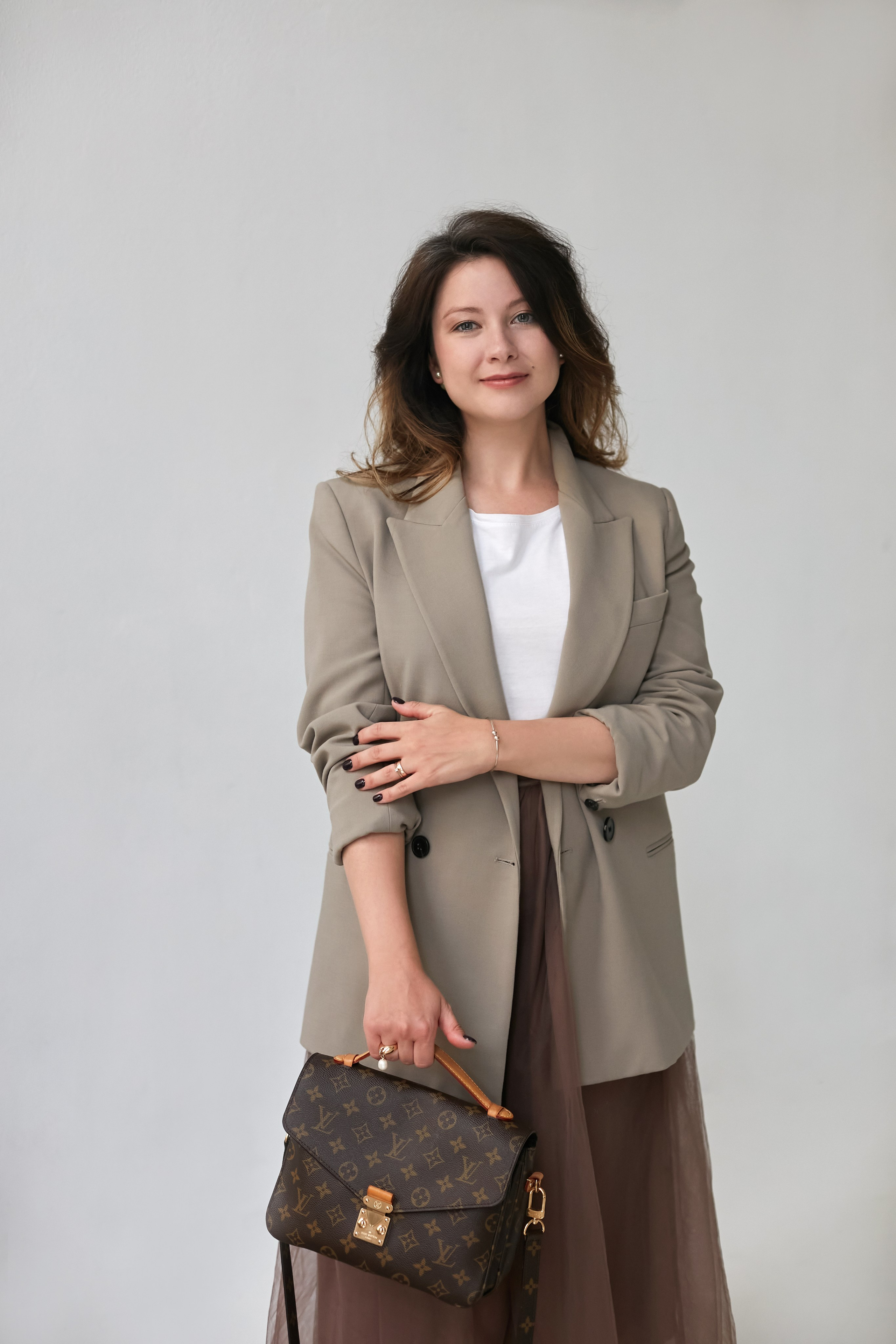 Julia Begus. Amazing photo session at a time convenient for you. Y