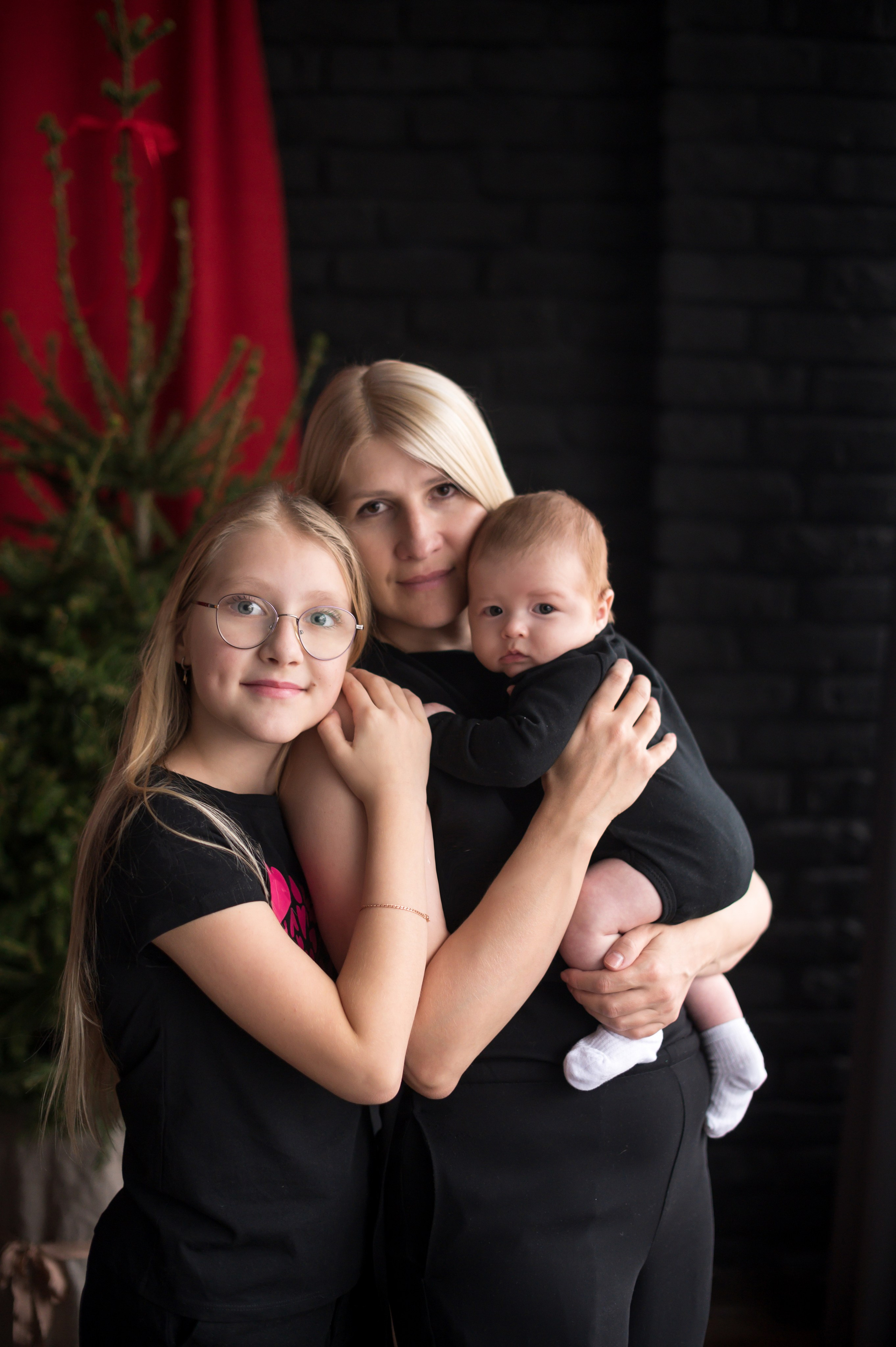 Семейная фотосессия в студии. Семейный и детский фотограф в Минске Надежда Савицкая