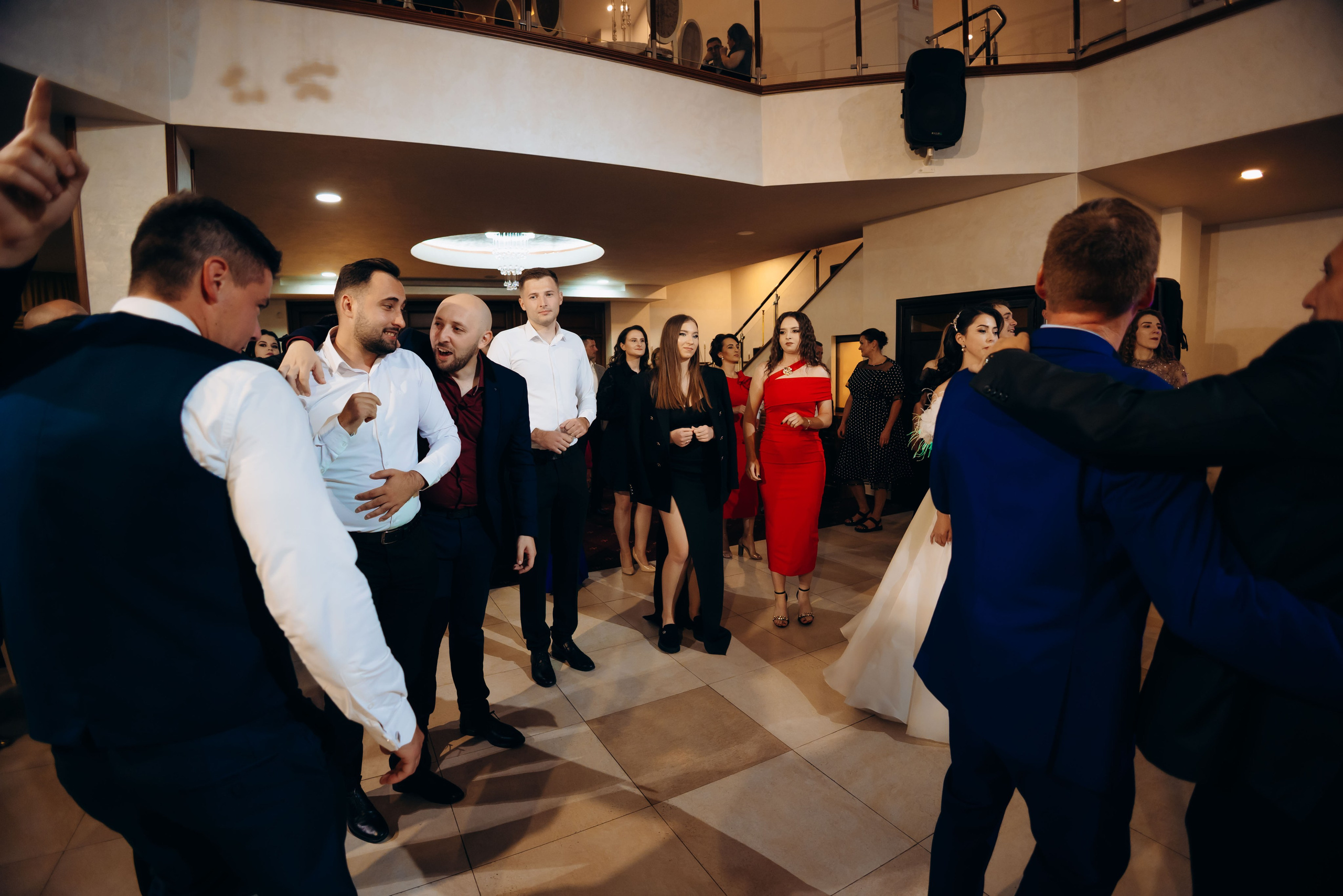 Loredana & Emilian – Ziua Nunții | Videografie - fotografie Botez Suceava, Iași, Botoșani. Servicii foto-video profesionale, pentru momente de neuitat