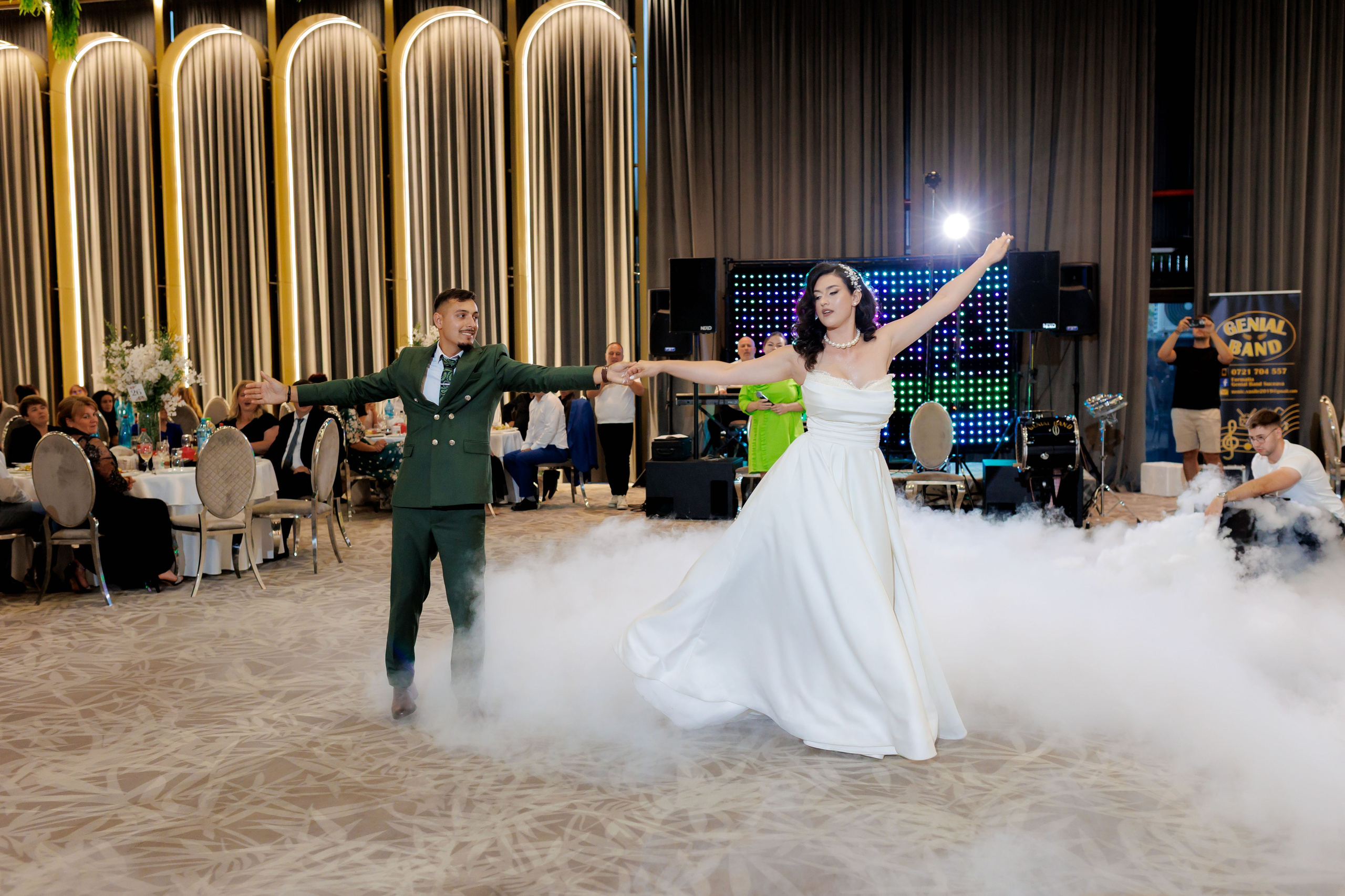 Nunta Nicoleta & Răzvan | Fotografie & Videografie Profesională. Servicii foto-video profesionale, pentru momente de neuitat