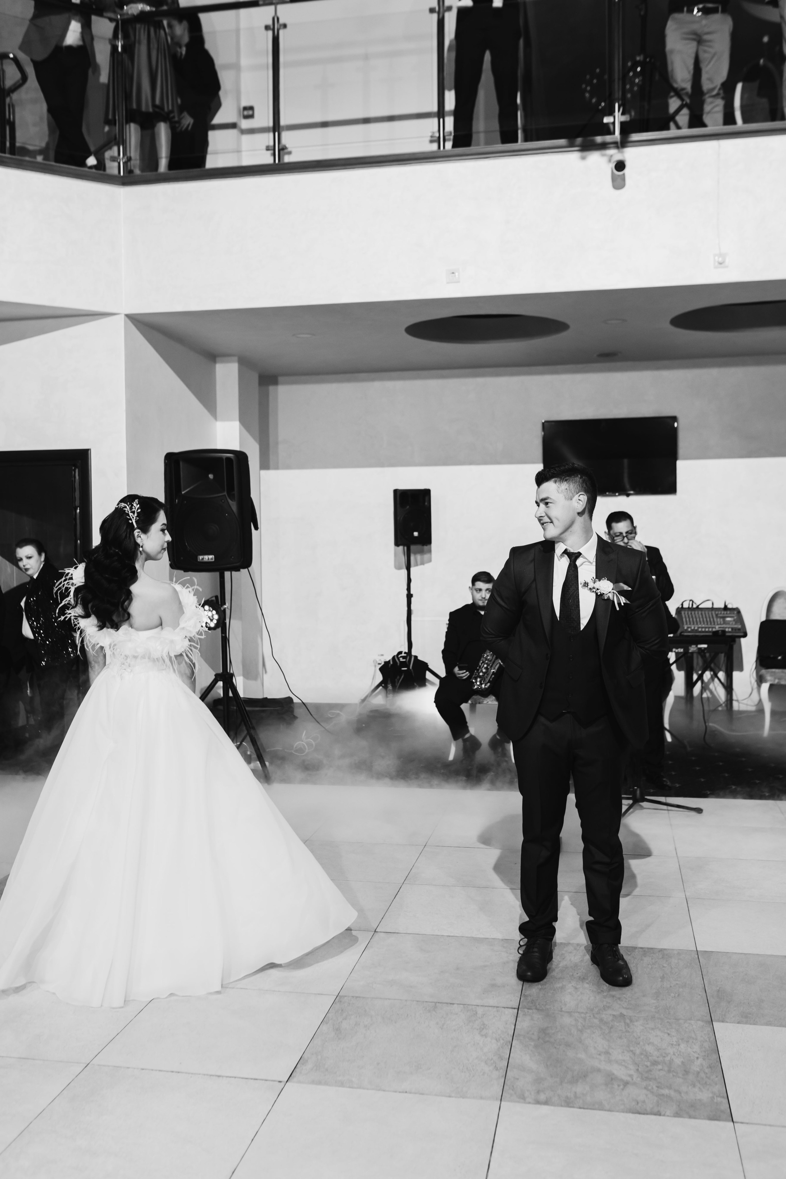 Loredana & Emilian – Ziua Nunții | Videografie - fotografie Botez Suceava, Iași, Botoșani. Servicii foto-video profesionale, pentru momente de neuitat