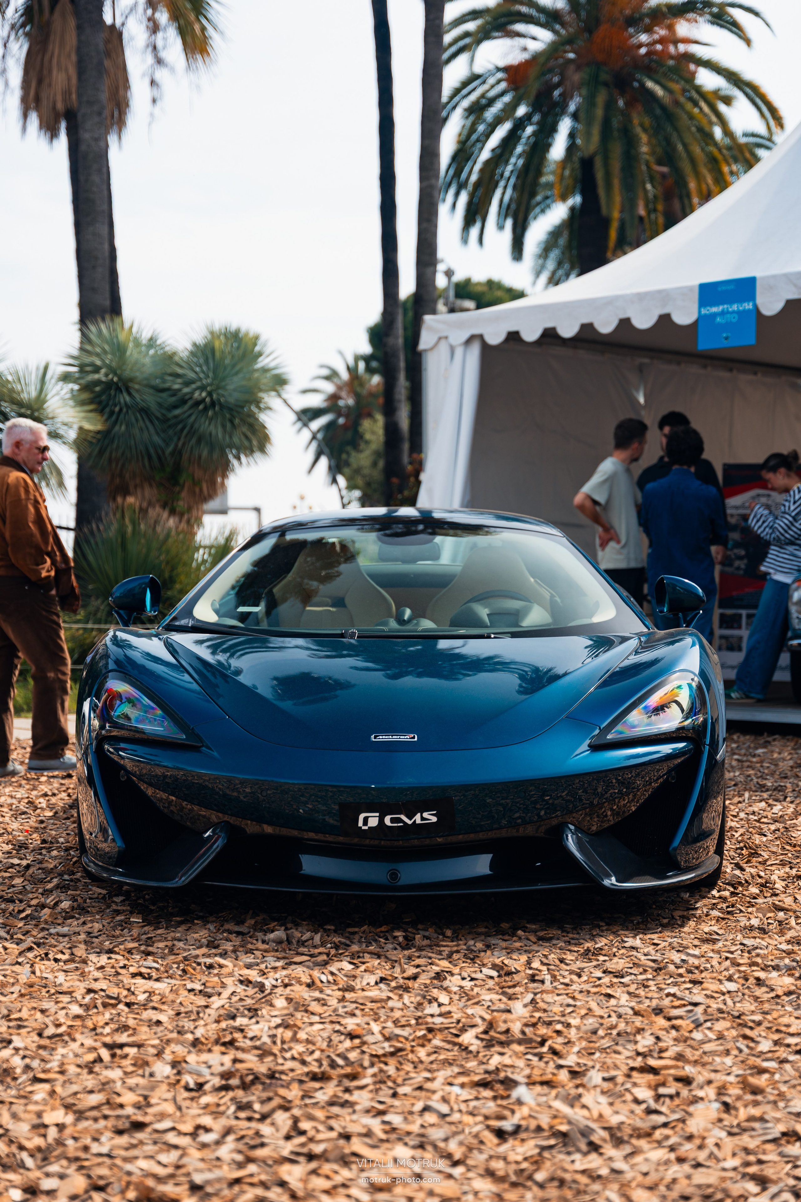 Legends de Nice. Photographe de voitures à Paris — Vitalii Motruk