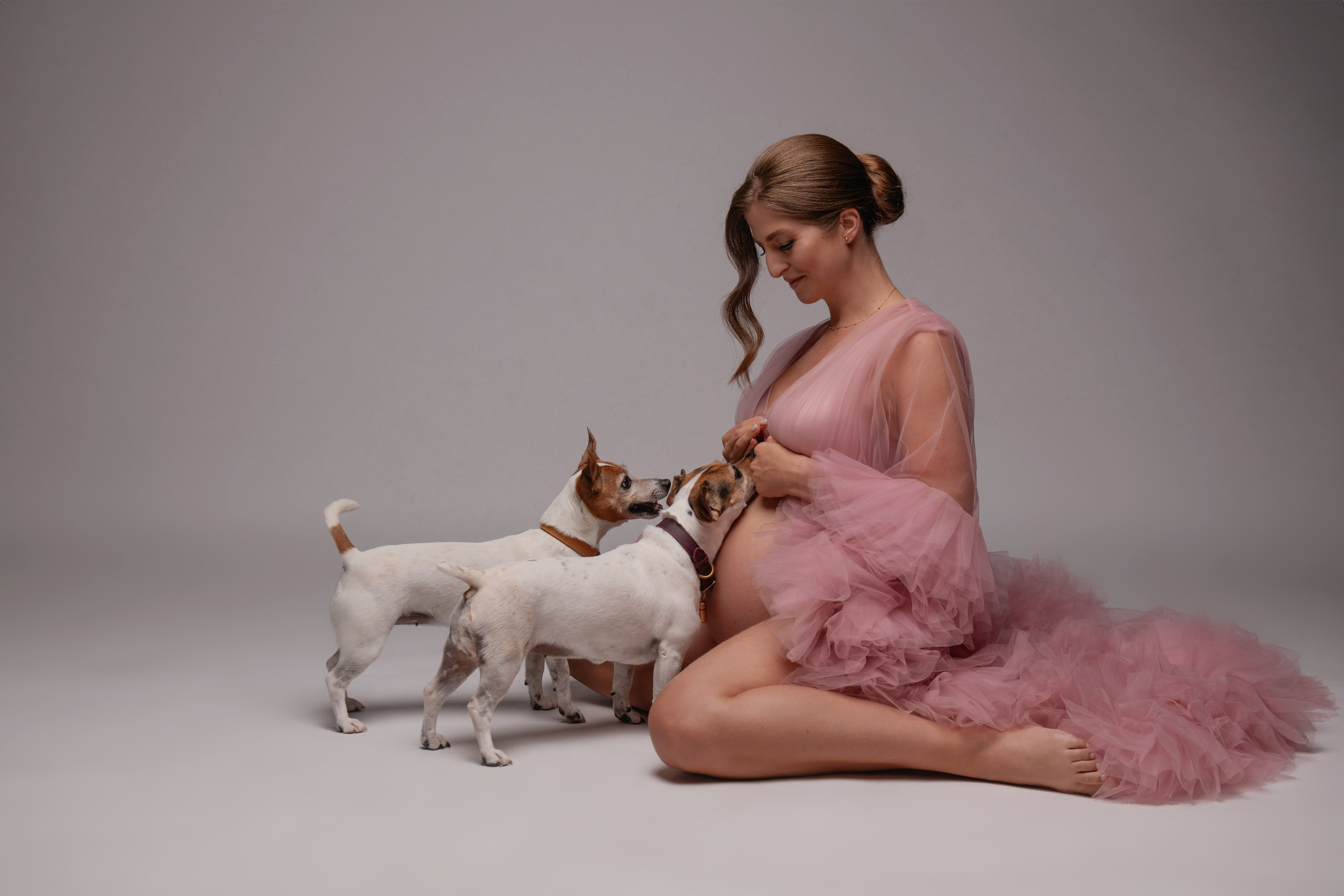 Barbora & Artiom. Maternity photoshoot. Professional photographer in Prague Anastasia Haritonova