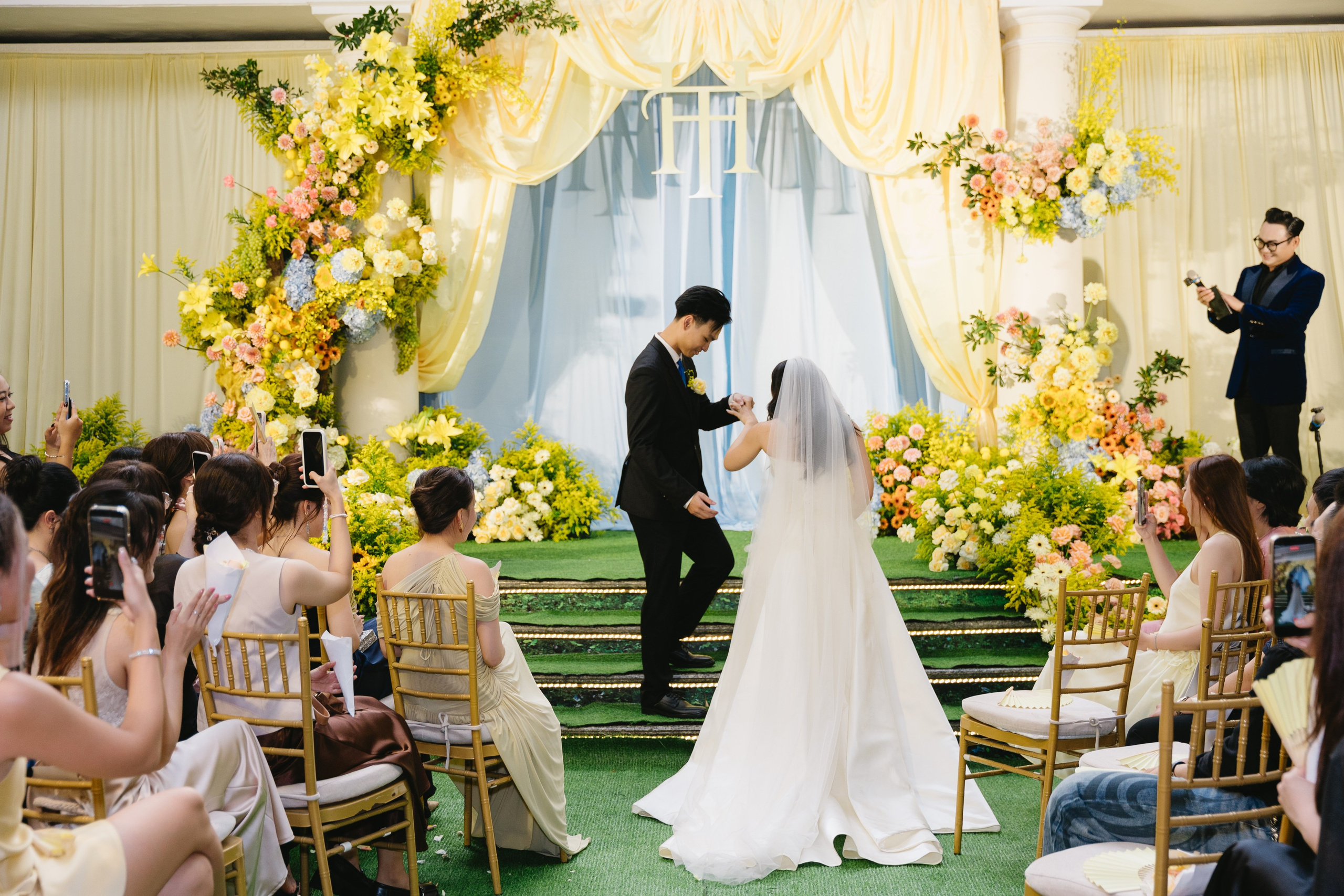 Hoang + Thuy | Photojournalism. BenColor Studio