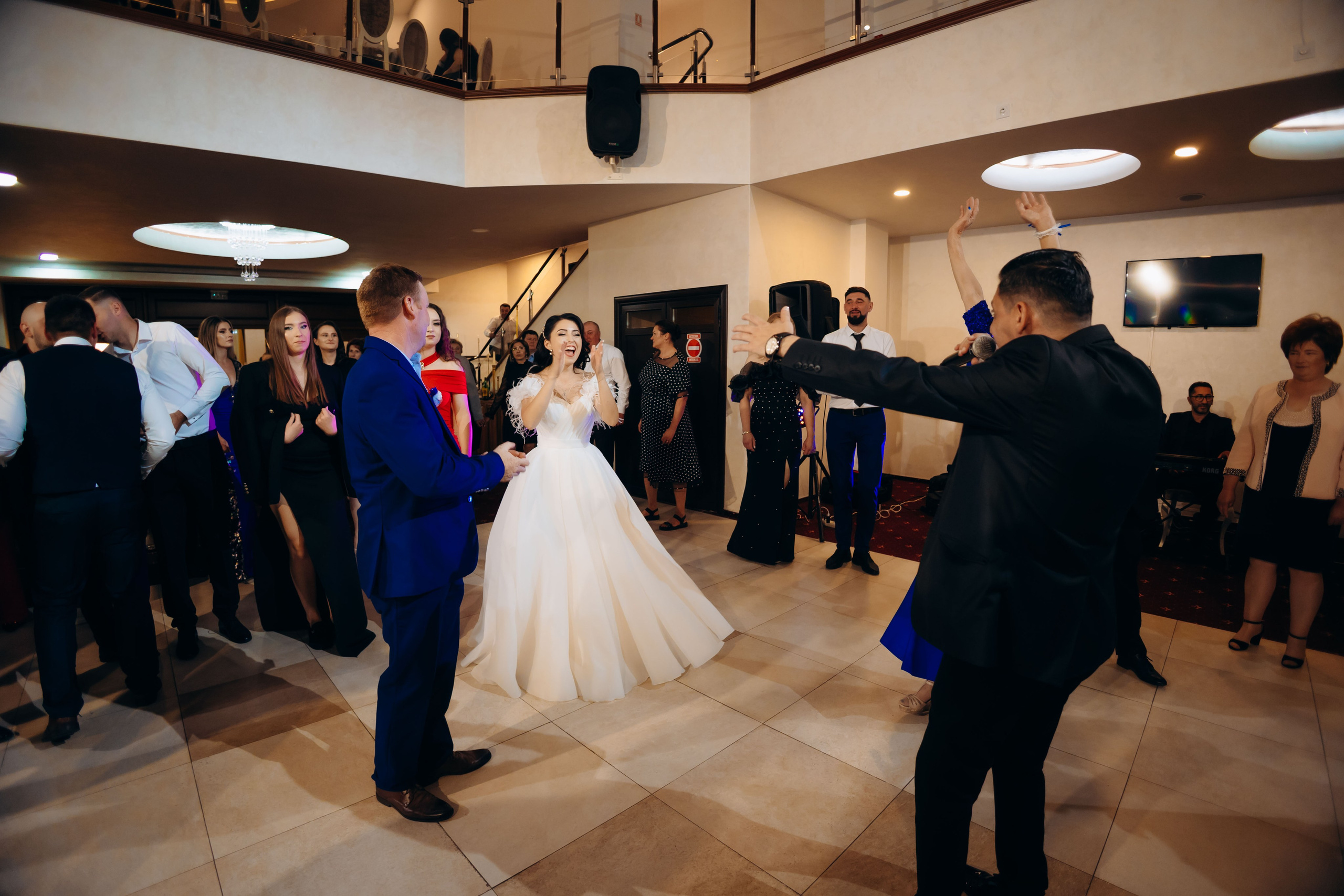 Loredana & Emilian – Ziua Nunții | Videografie - fotografie Botez Suceava, Iași, Botoșani. Servicii foto-video profesionale, pentru momente de neuitat