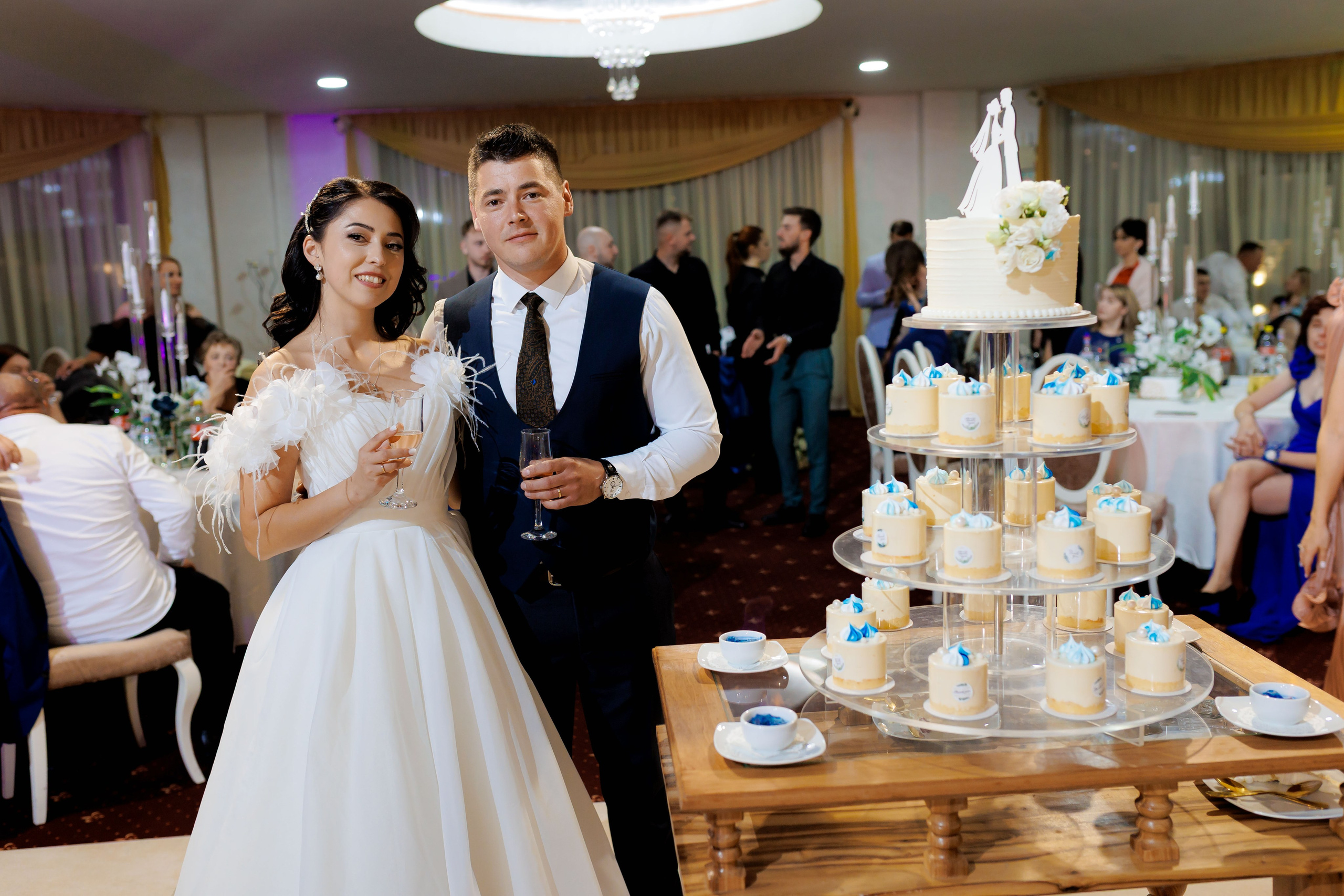 Loredana & Emilian – Ziua Nunții | Videografie - fotografie Botez Suceava, Iași, Botoșani. Servicii foto-video profesionale, pentru momente de neuitat