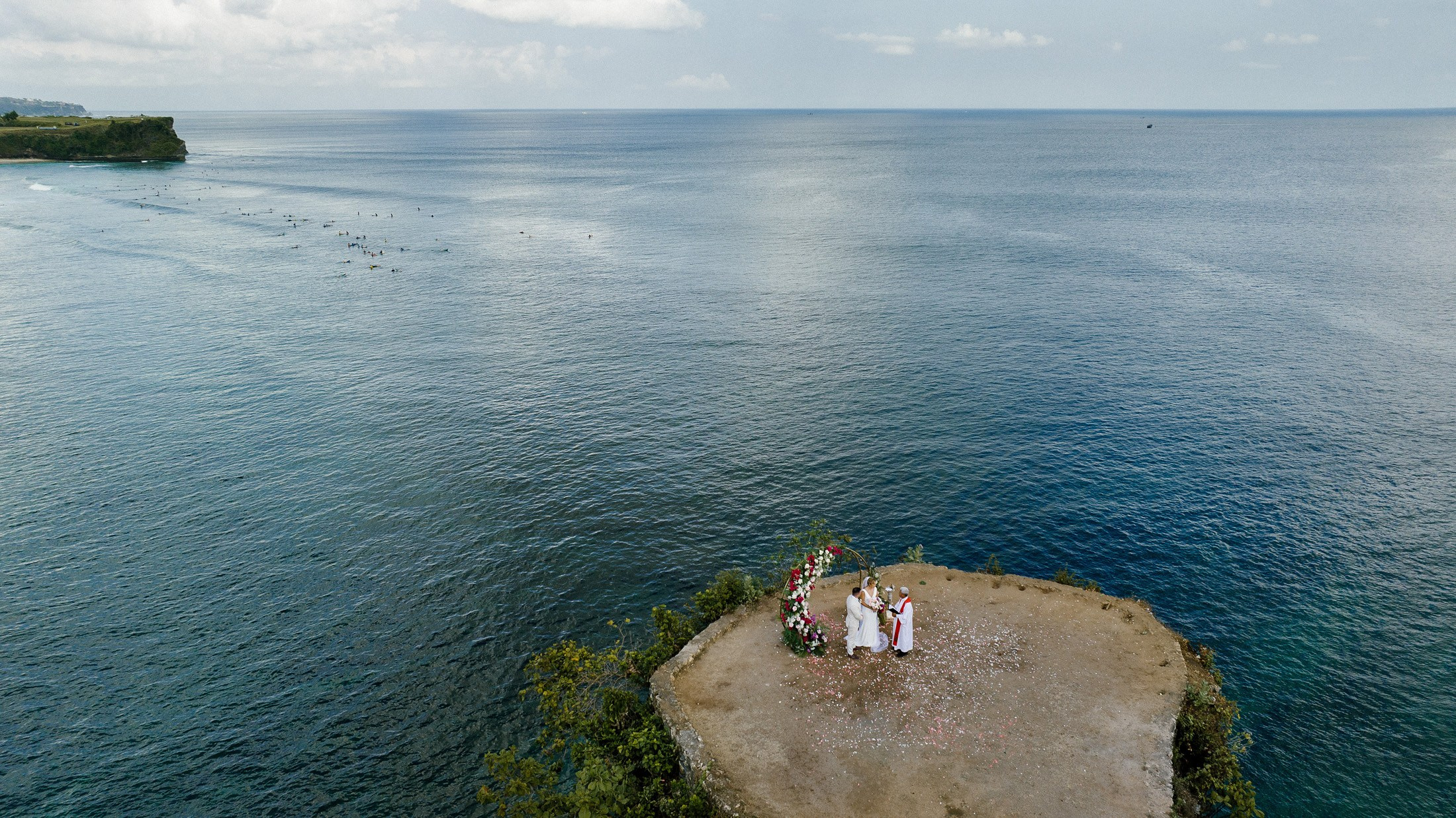 Escape to Bali on a cliff. Get.it.feel — Aesthetic Photography and Videography
