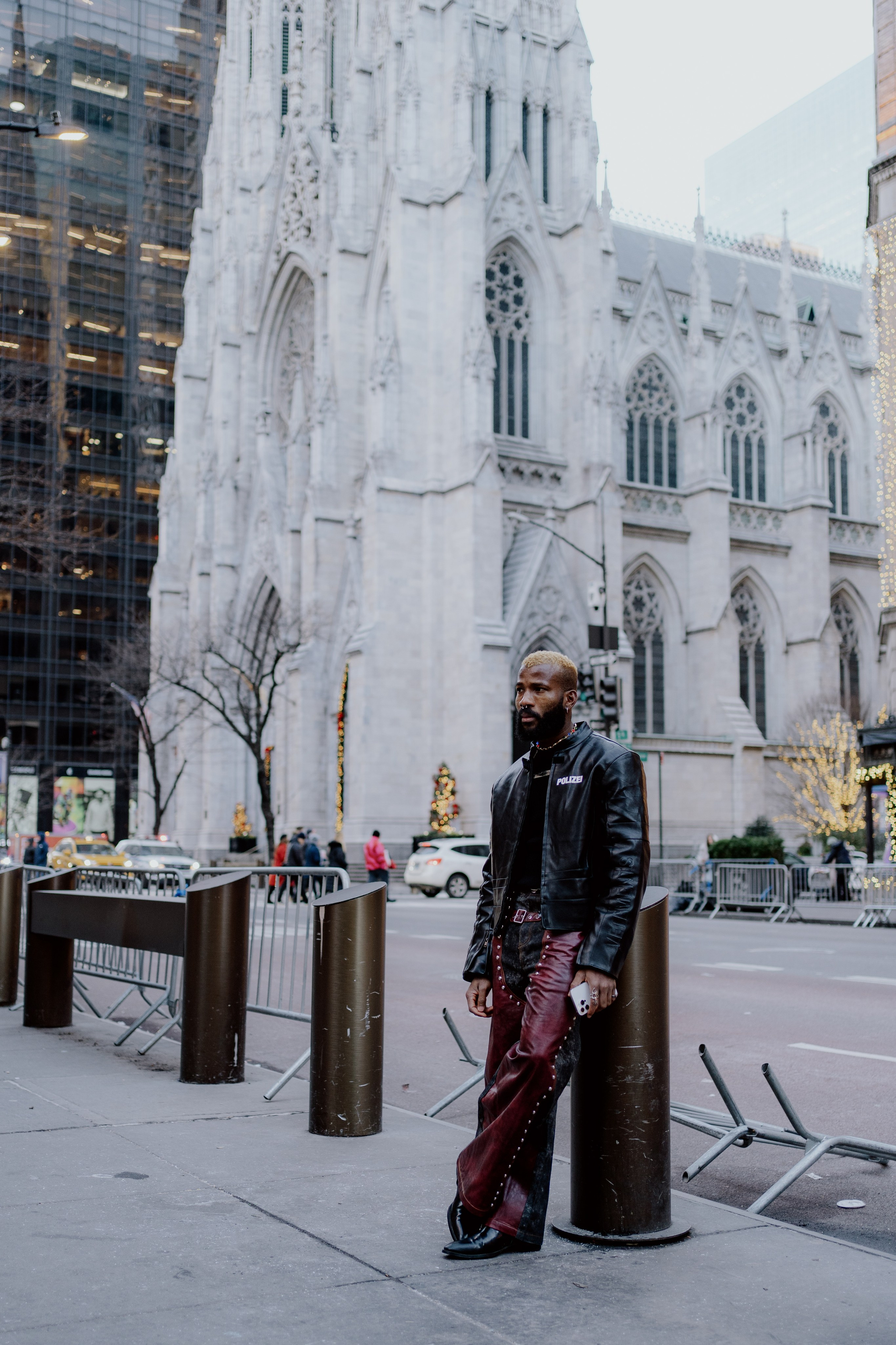 Times Square and 5th avenue. Videographer and photographer in New York // MAKAROV.VIDEO