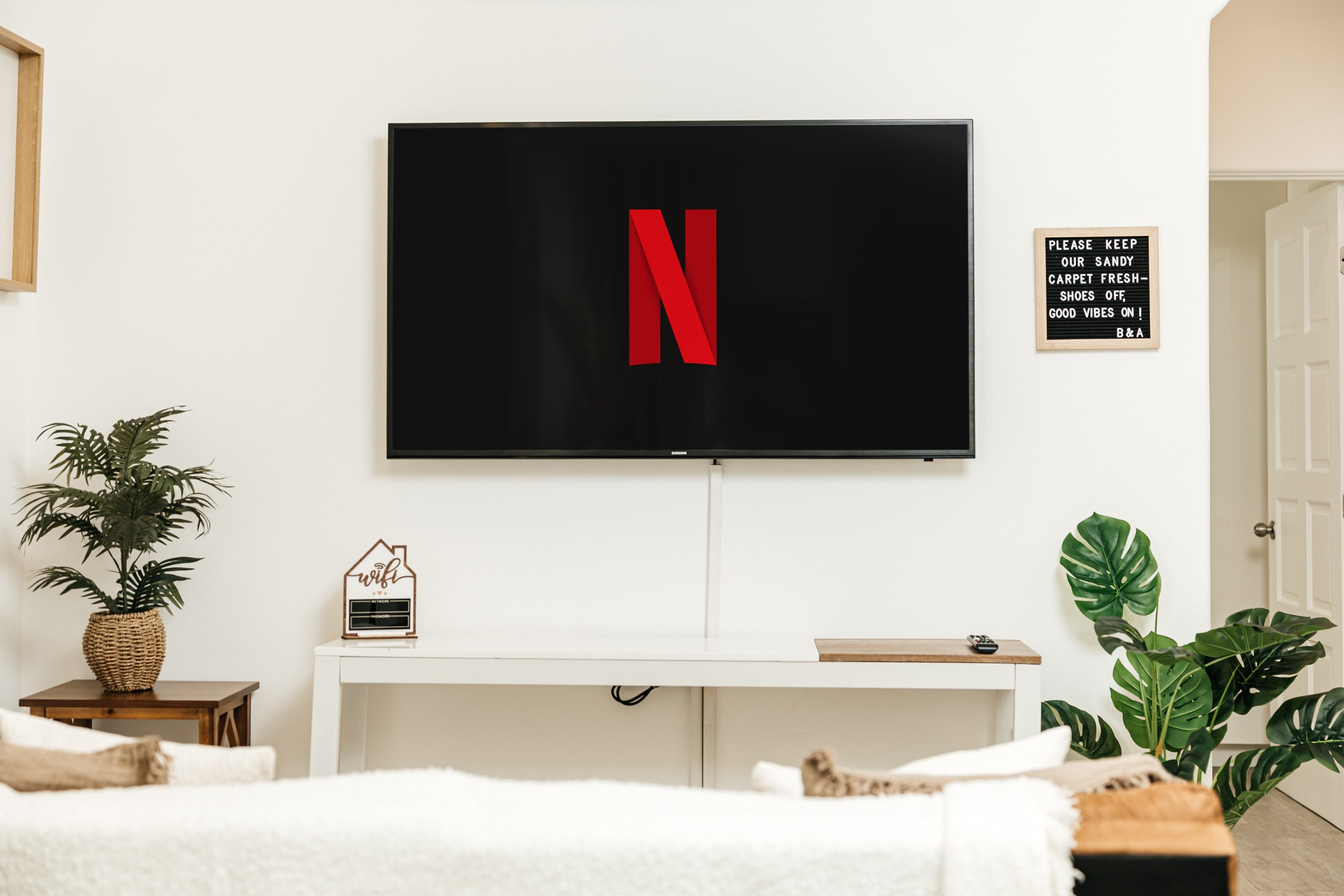 Session Apartments. Photographer Andrei White