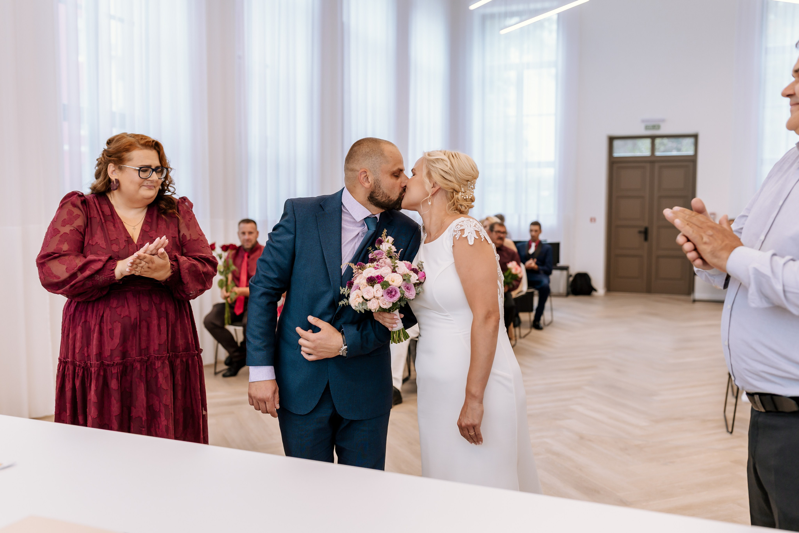 Skatīt V&M. Photographer Rita