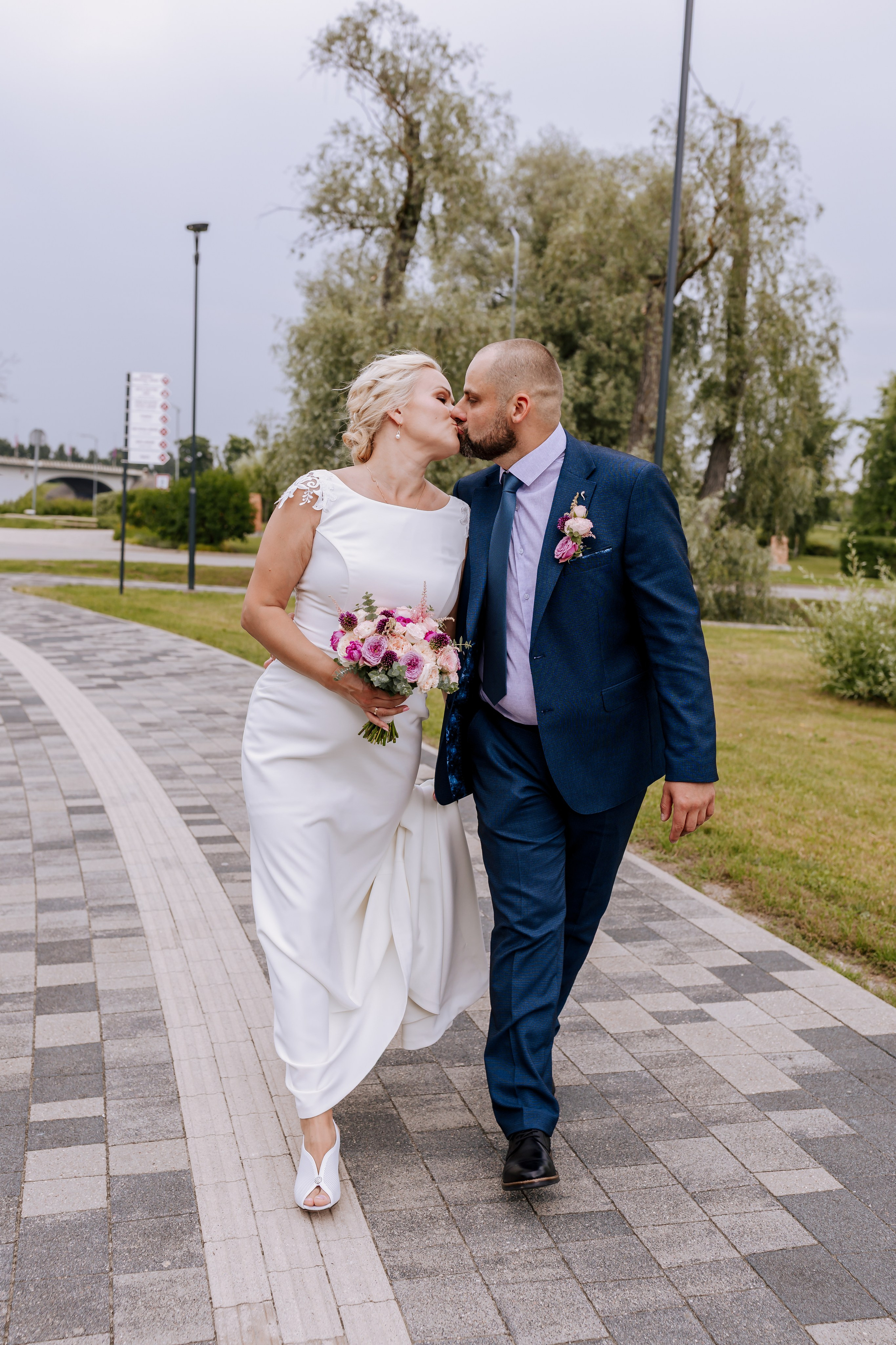Skatīt V&M. Photographer Rita