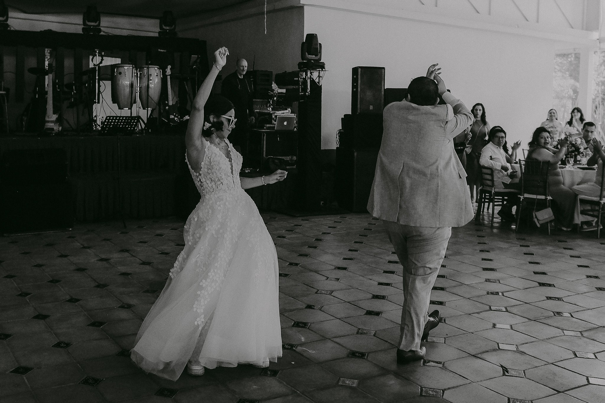 Vianney & Roberto. Wedding and family photographer in Mexico City