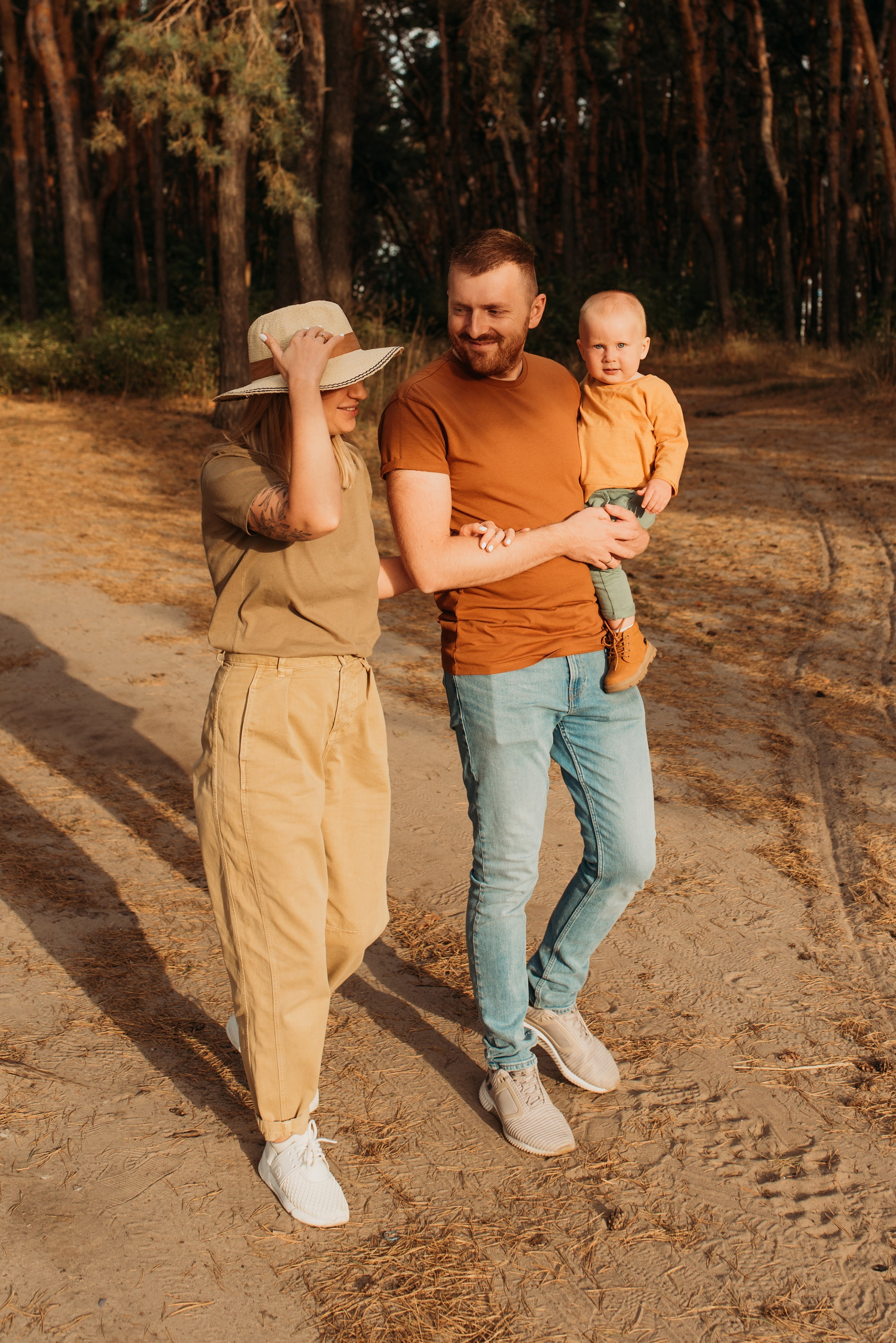 Was soll man für ein Fotoshooting anziehen? Ein kompletter Leitfaden. Familien- und Hochzeitsfotografin. Ich arbeite in Koblenz und Rheinlan