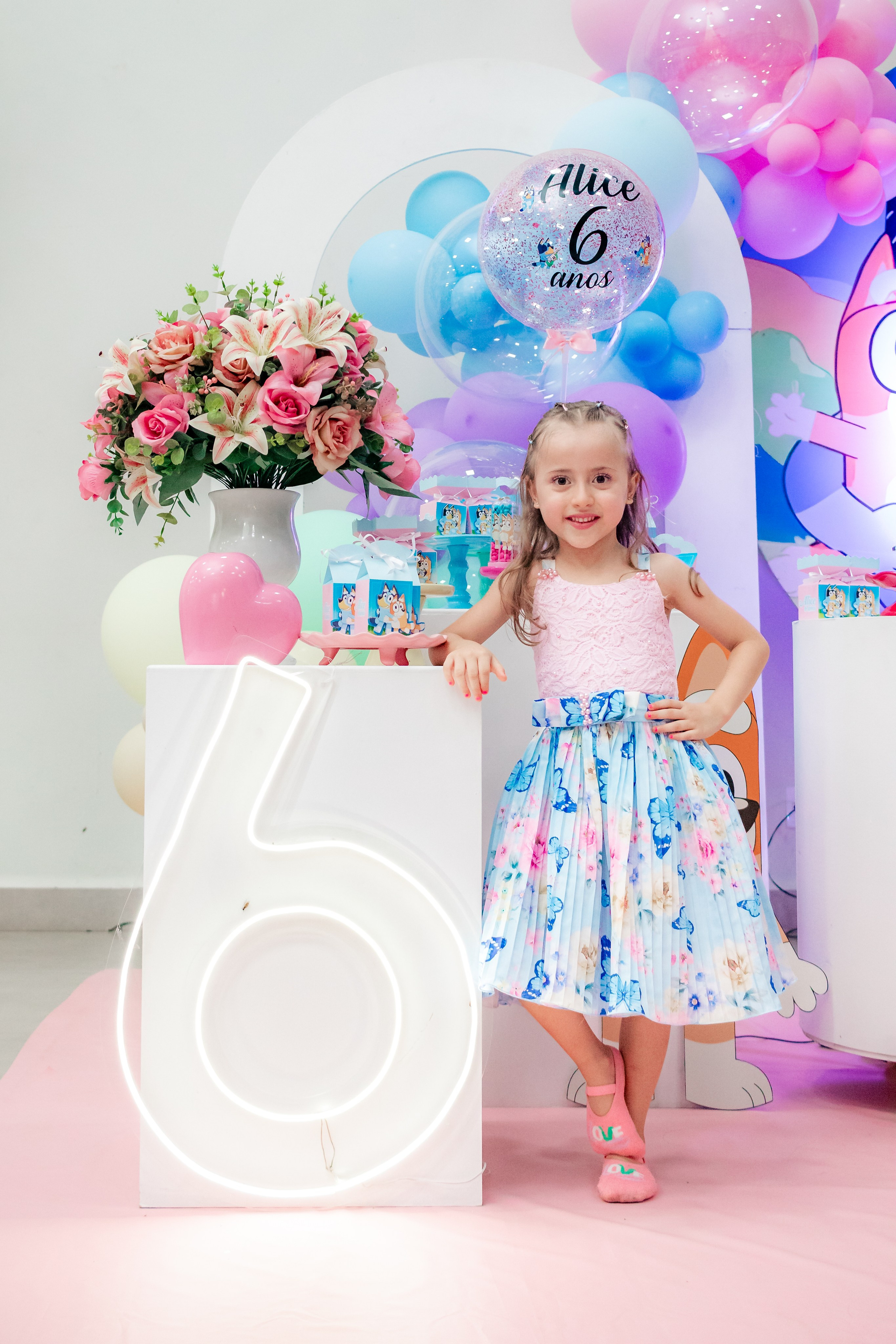 Alice — Aniversário 6 anos. Principal