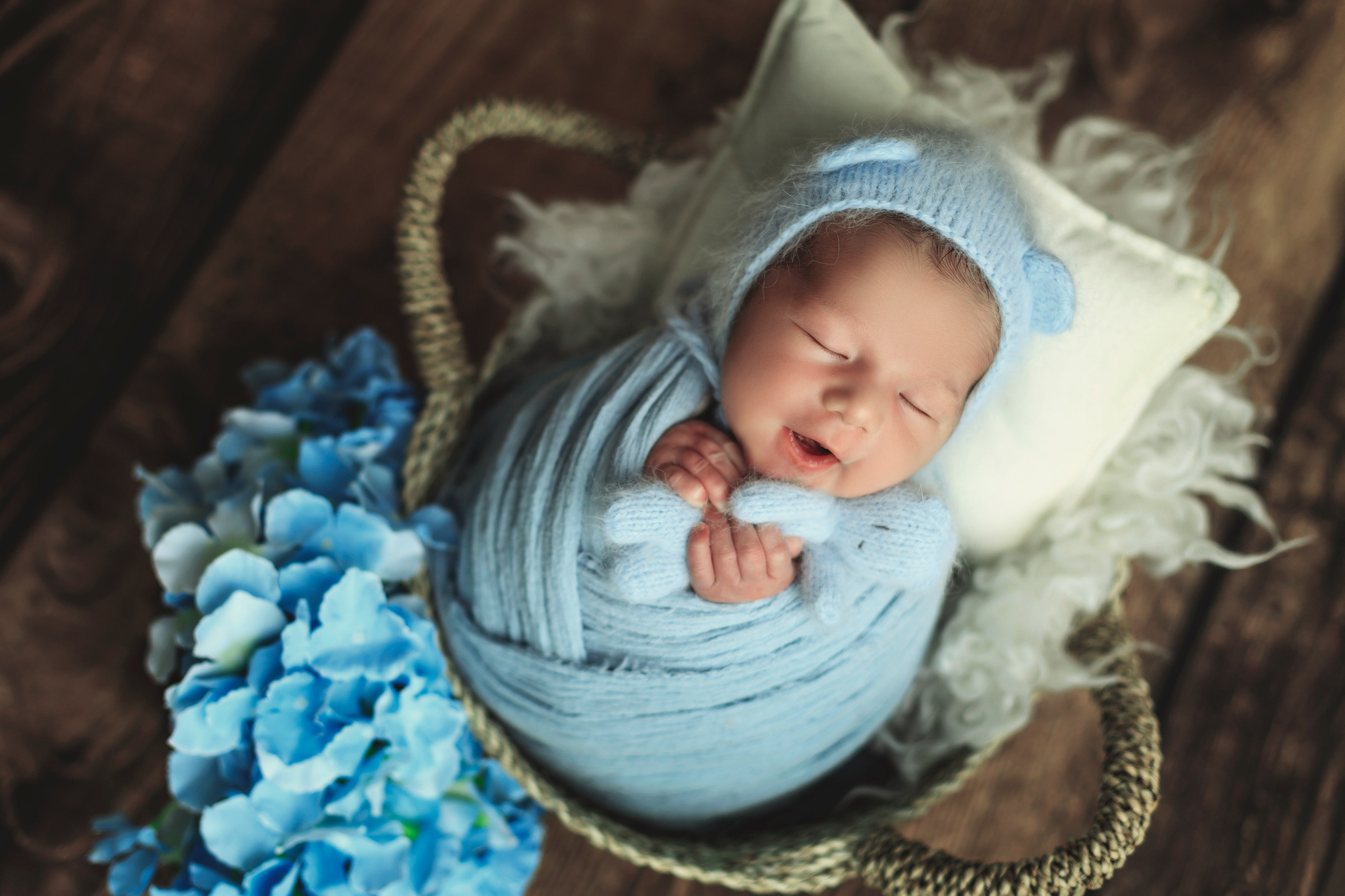 Elena Mascan – Fotograf newborn, maternitate, portret, smash the cake & branding personal | La Femme Studio Photograpy|Constanţa