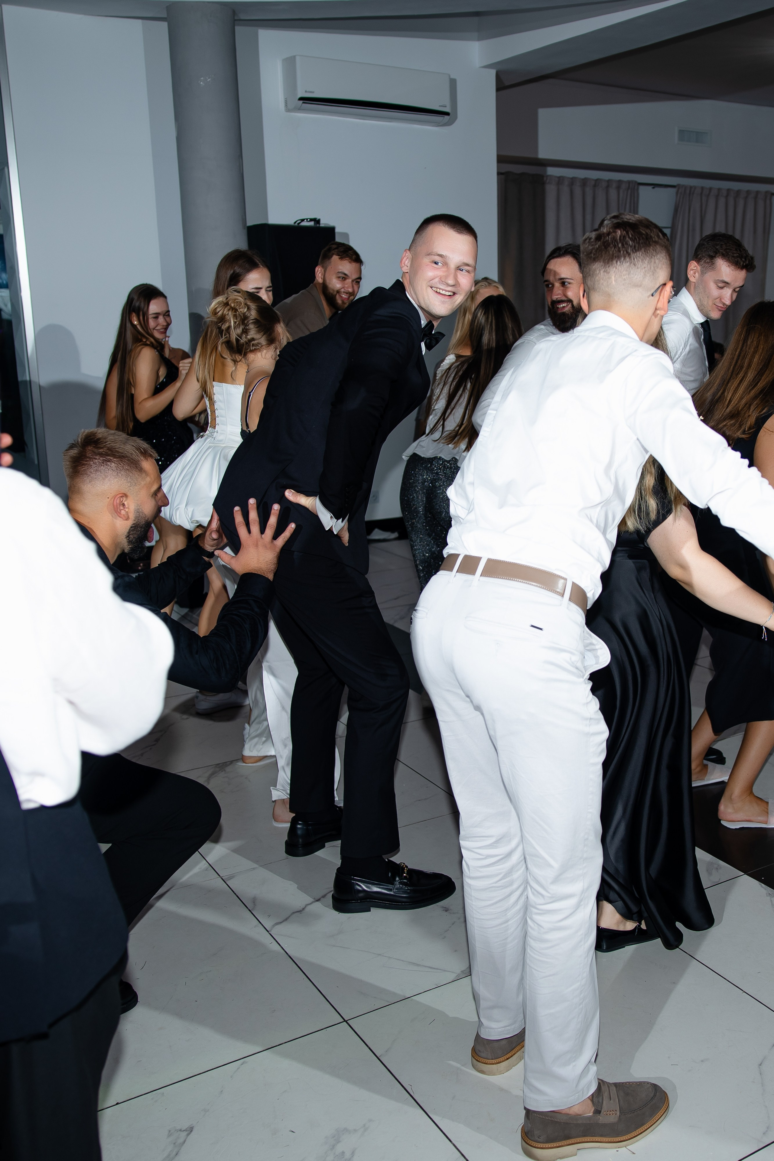 Артур + Анастасія. Весільний, сімейний фотограф Варшава