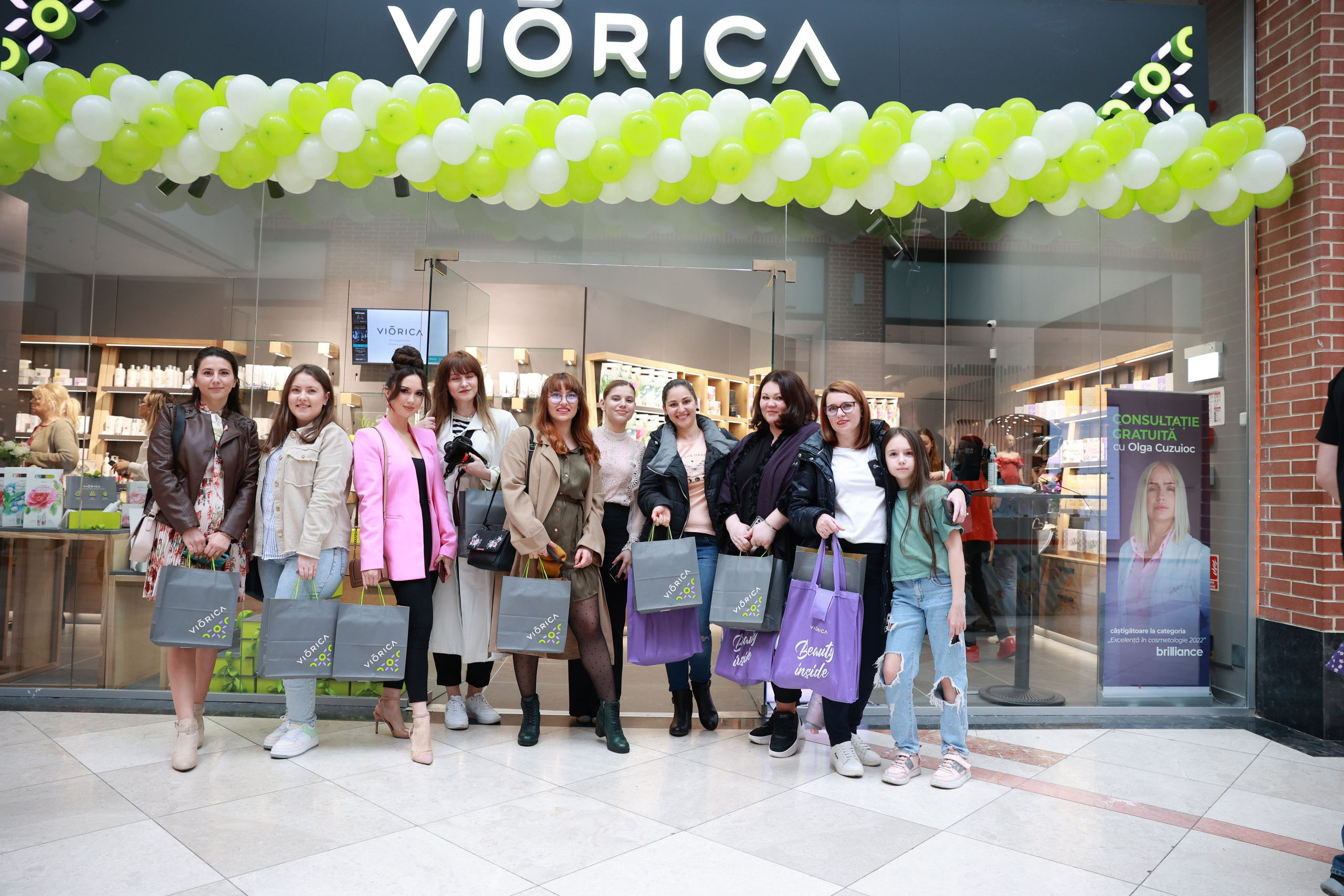 Fotografii deschidere magazin Viorica. MDimaFotoStudio. Fotograf de nuntă, evenimente private și de familie