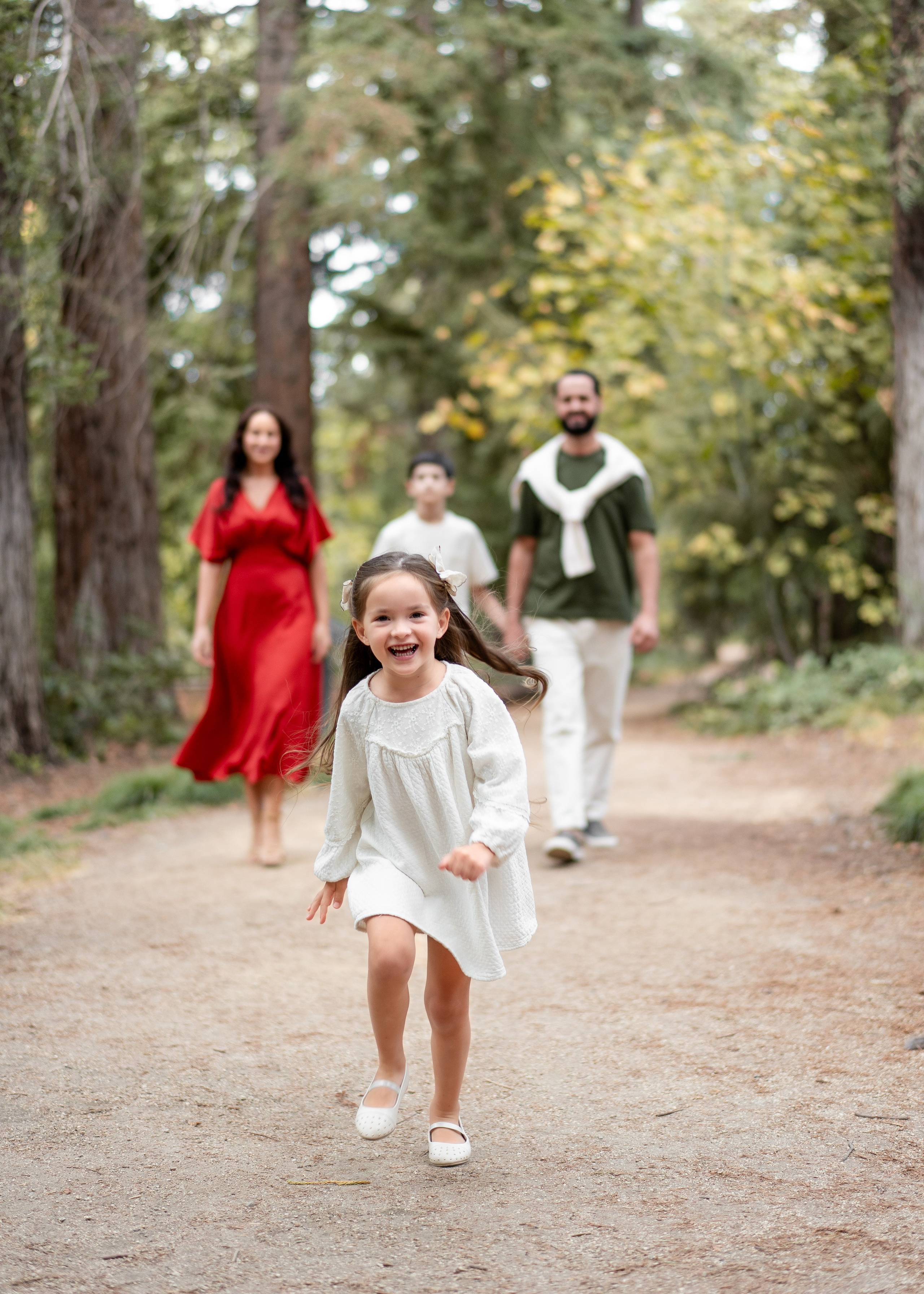 Mikhailov family. Family photographer in Sacramento | Sofia Pavenko