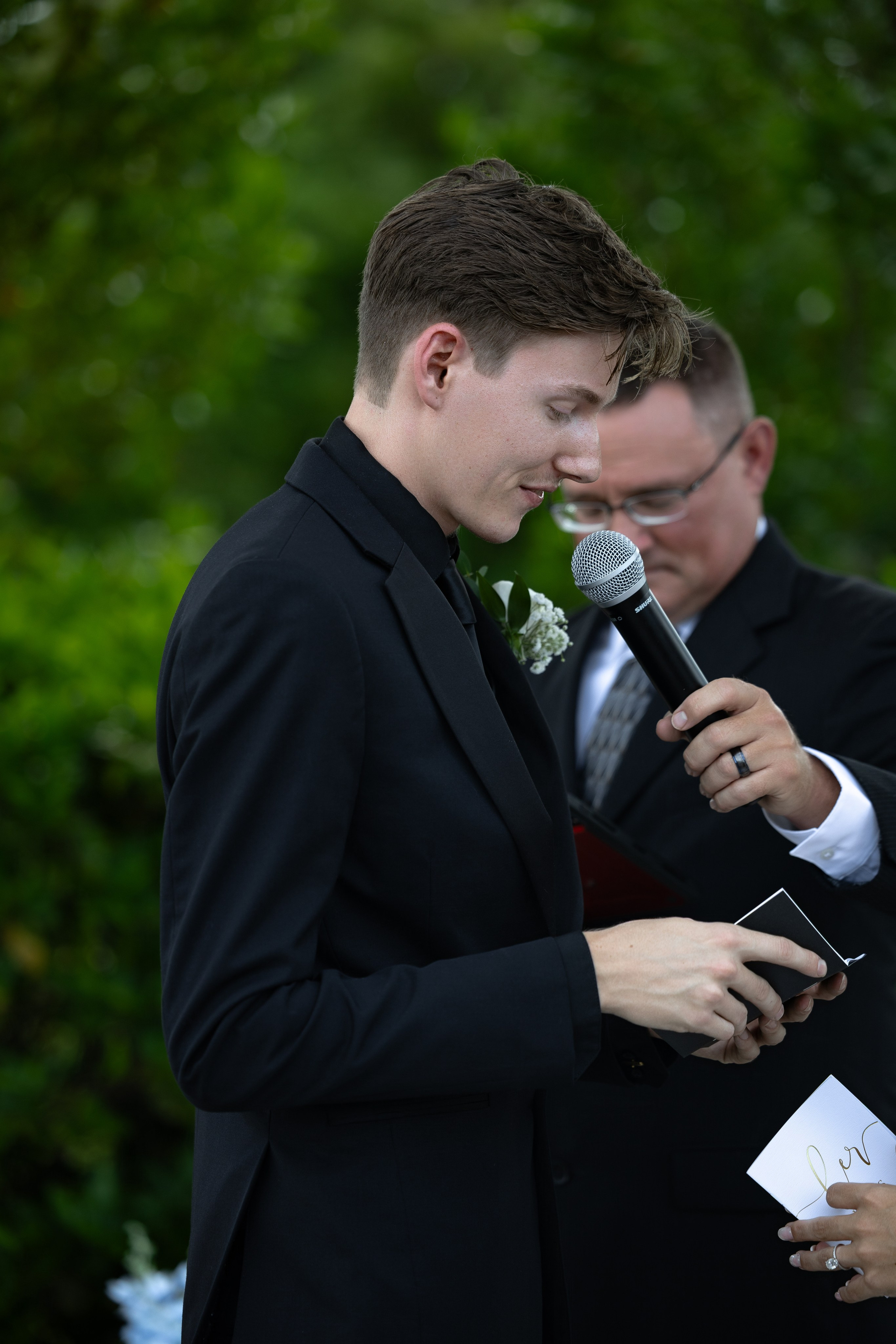 Alexsa and Robert. Ever After Farm Peach. Photographer Anastasia Nagibina