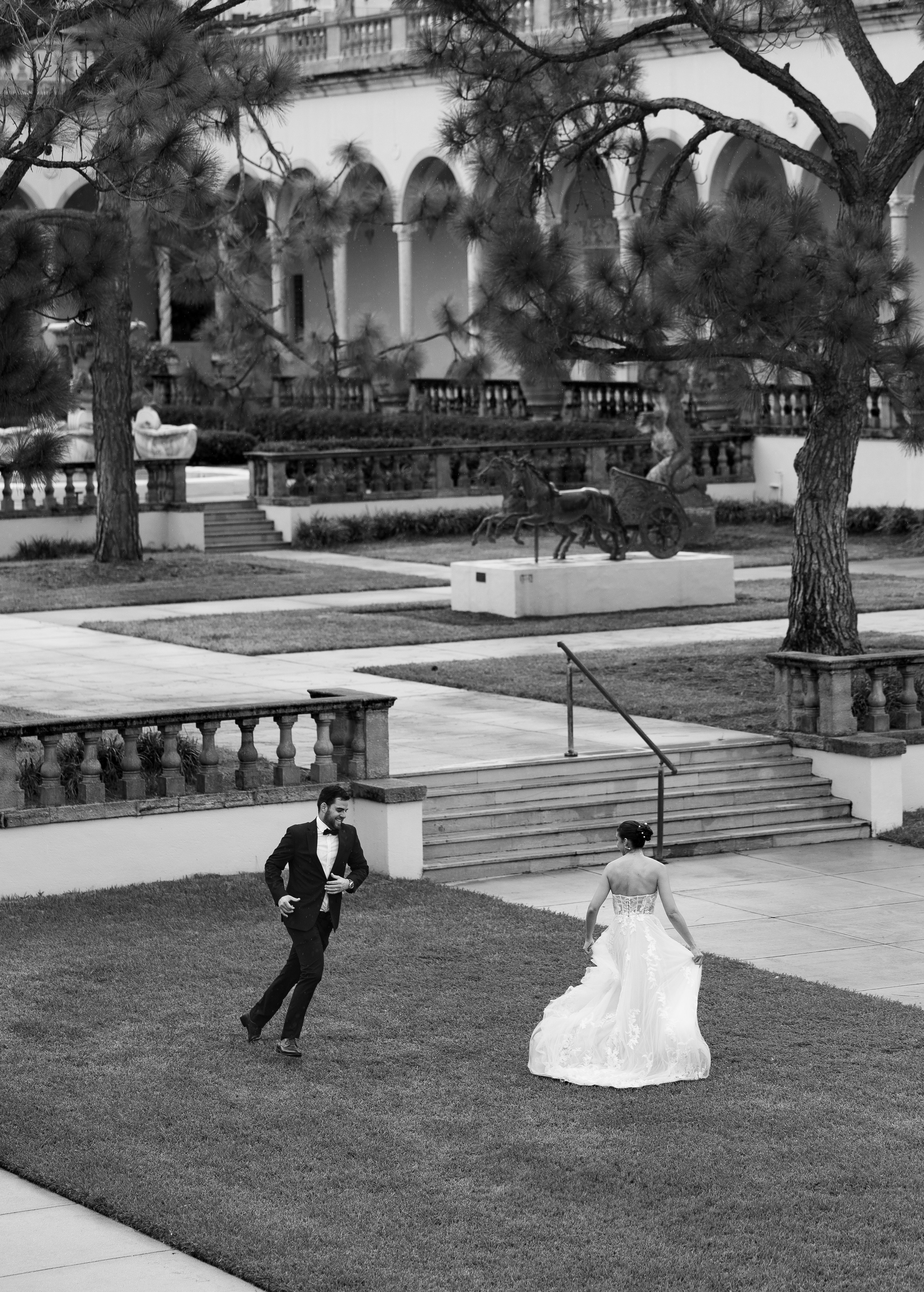 Intimate Elopement photoshoot. Ringling. Photographer Anastasia Nagibina