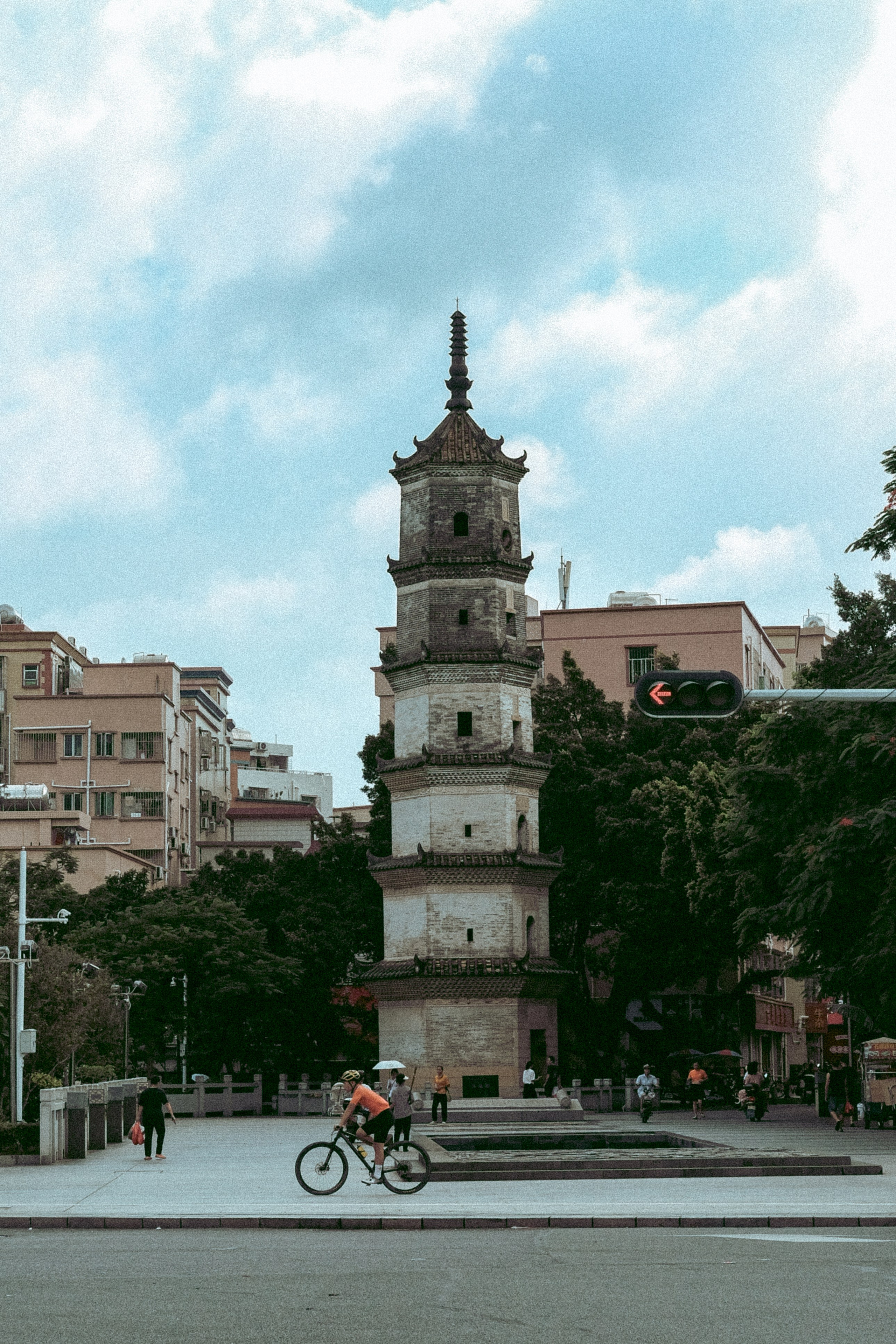 Shenzhen Street Photography, China, Guangdong Province 🇨🇳 
